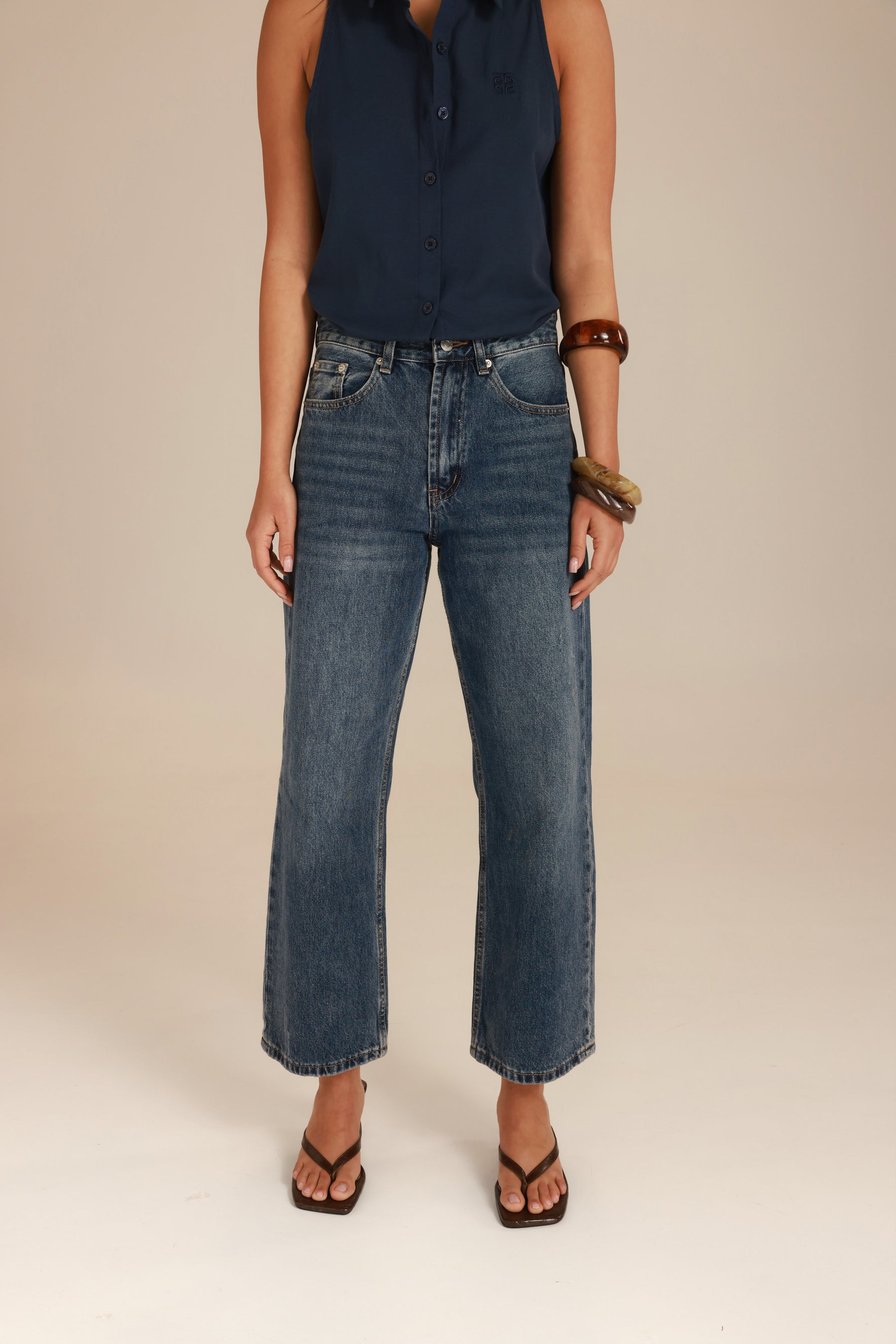 ג'ינס טוני כחול כהה