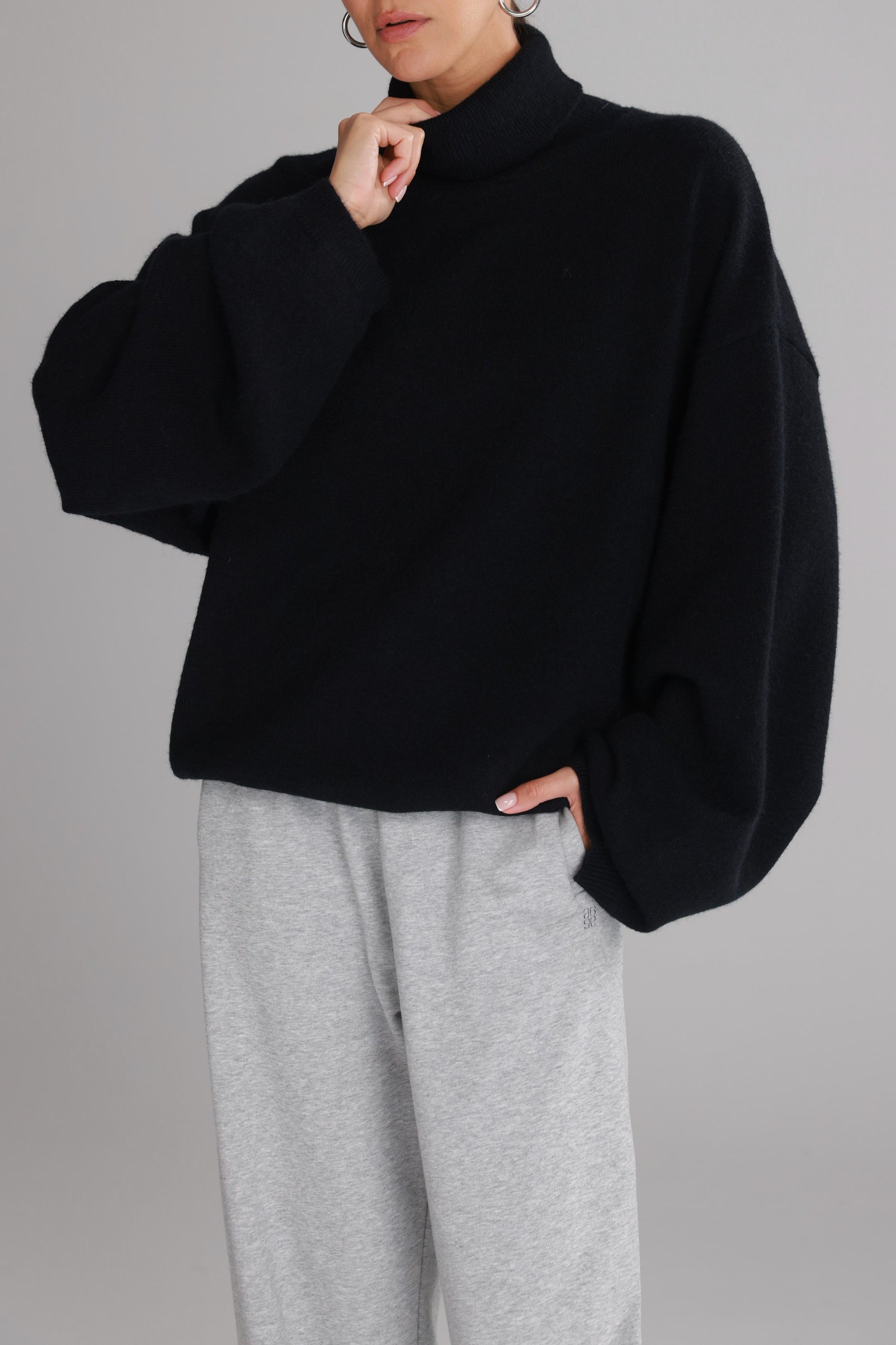 סוודר ג'ו שחור