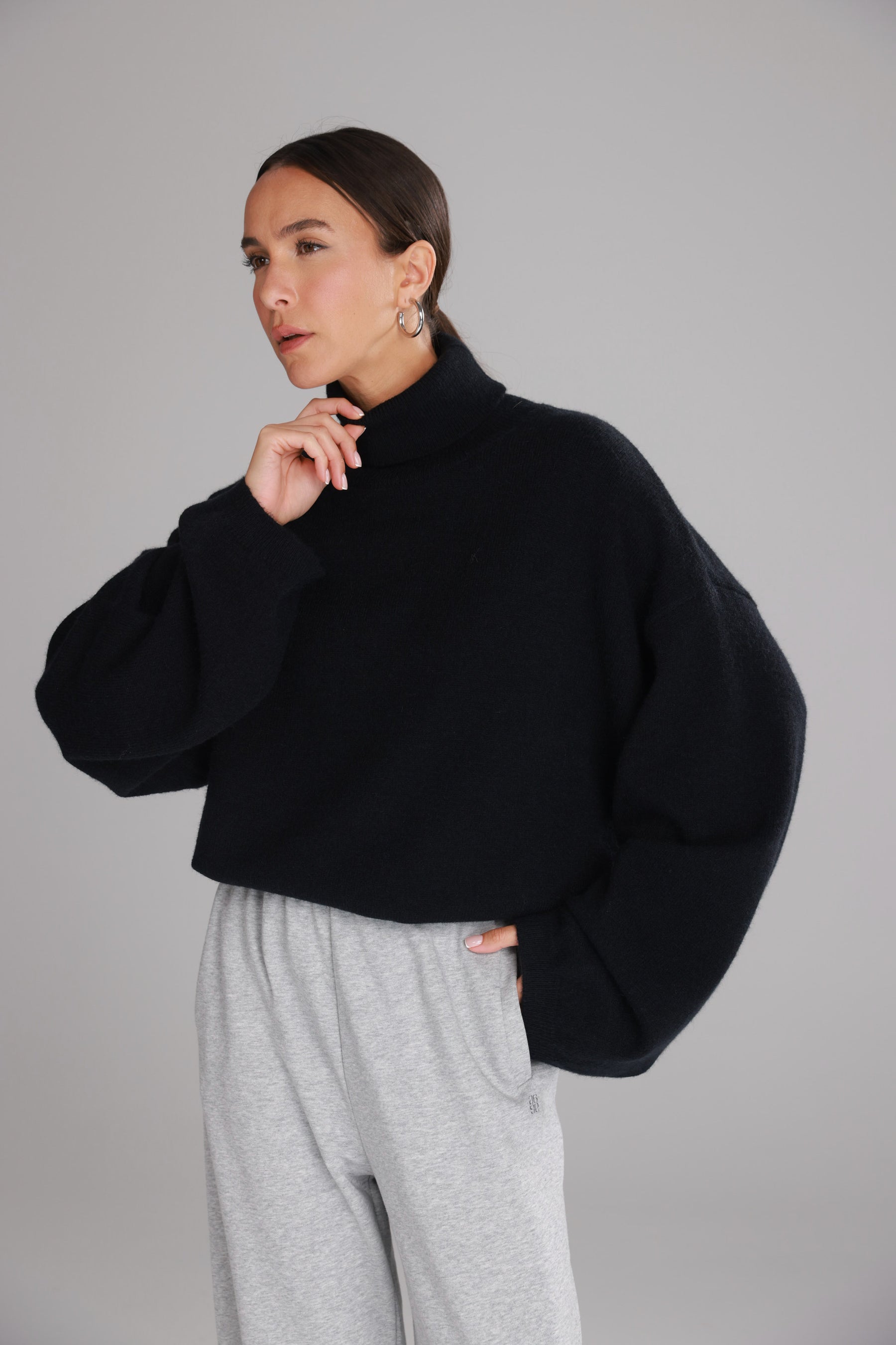 סוודר ג'ו שחור