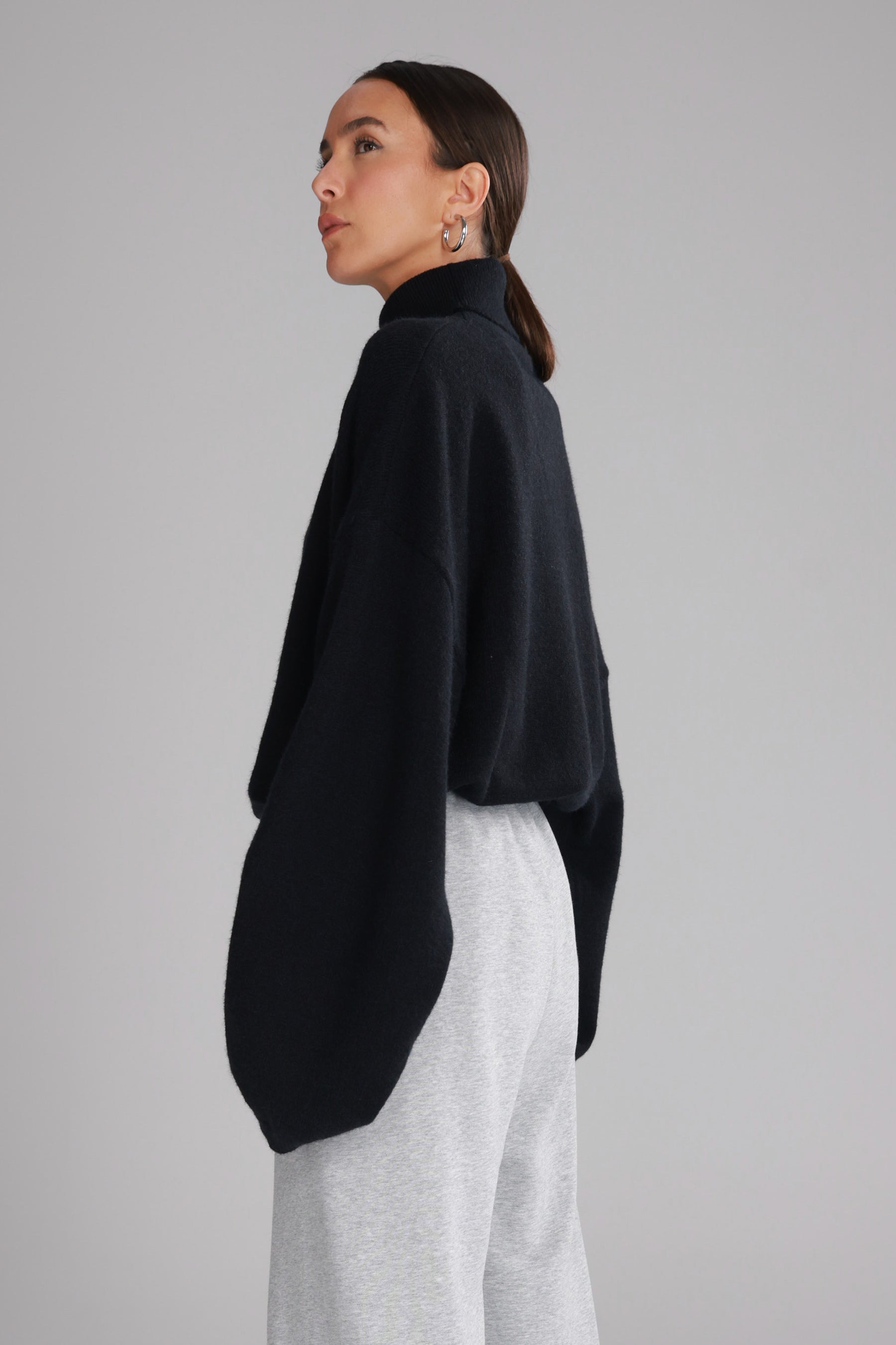 סוודר ג'ו שחור