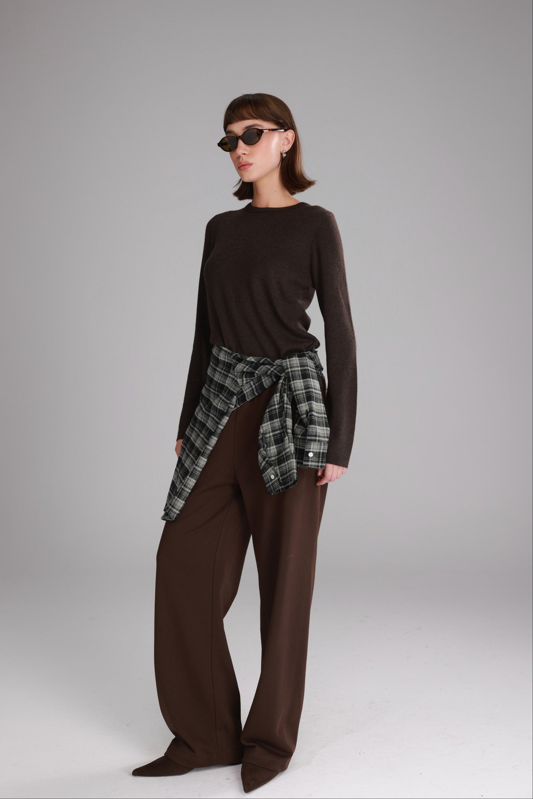 חולצת קייסי חום כהה