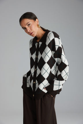 סוודר סקוט חום כהה/שמנת