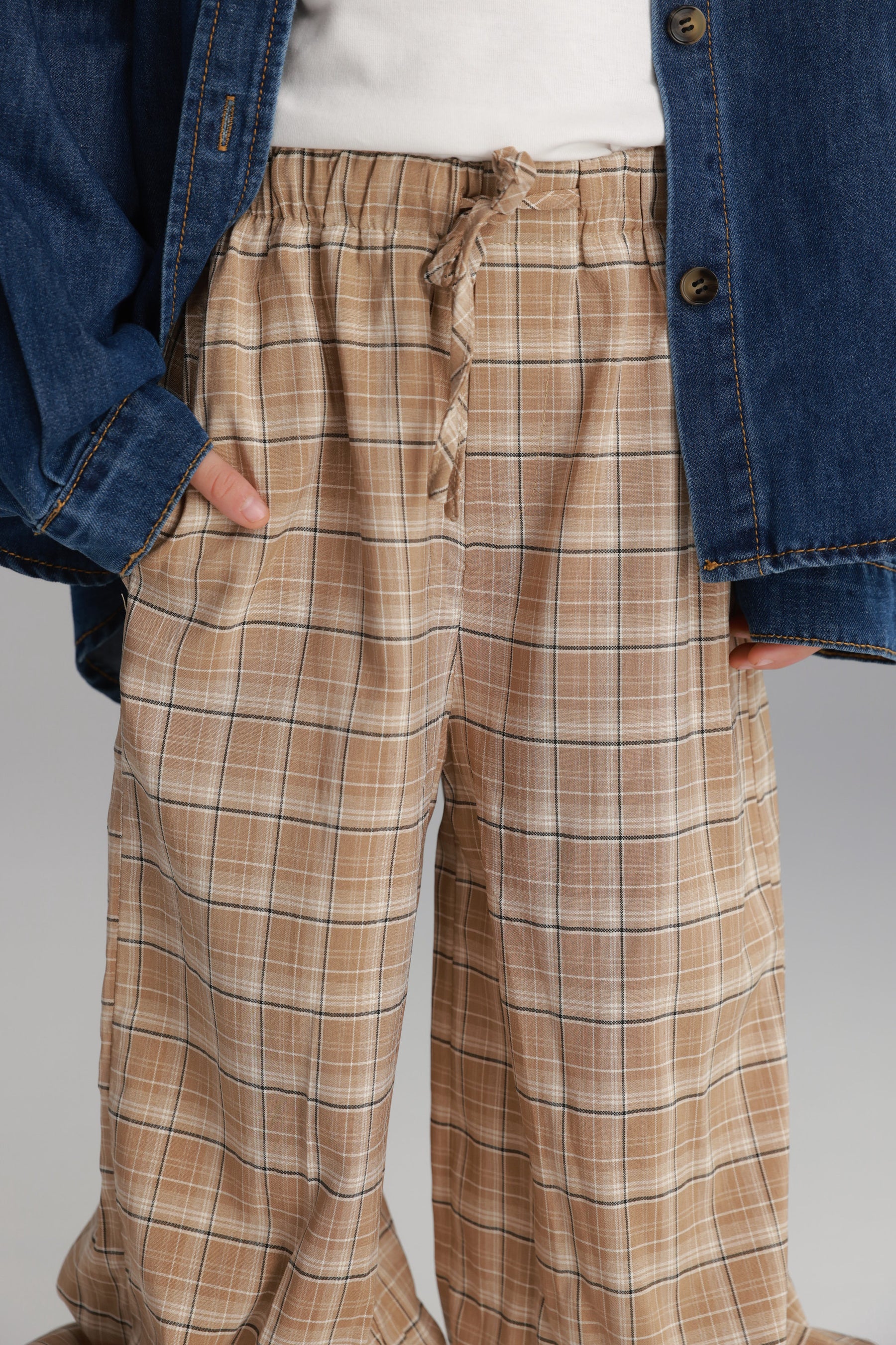 מכנסי קאלי משבצות בז'