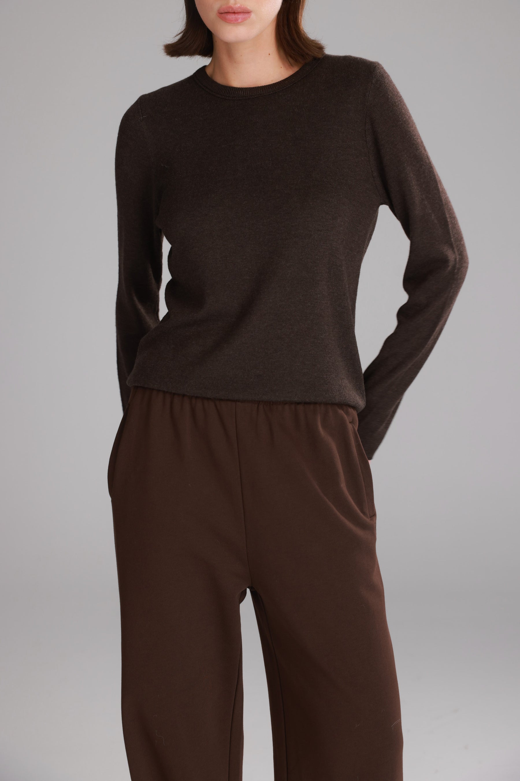 חולצת קייסי חום כהה