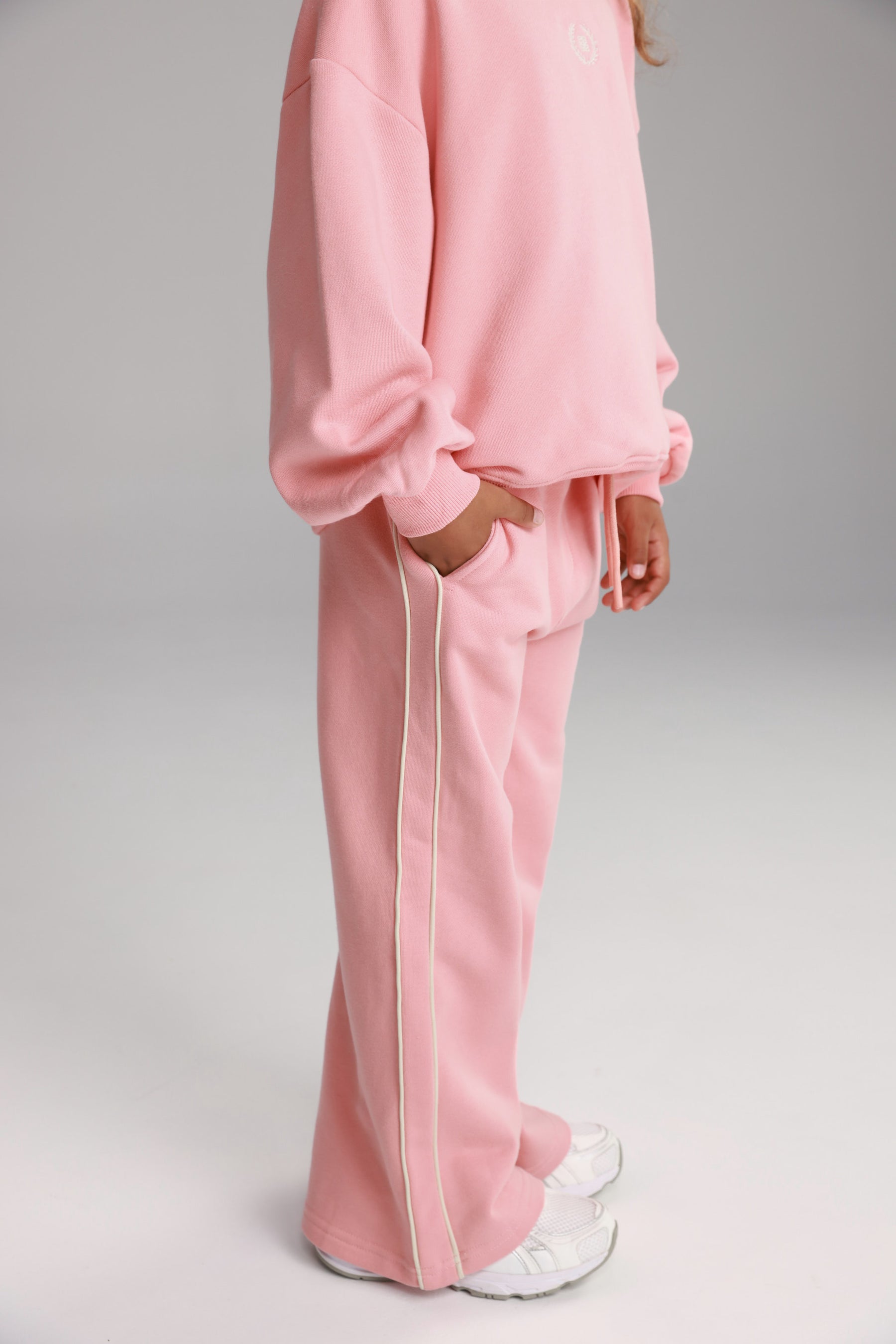 חליפת ג'וני ורודה