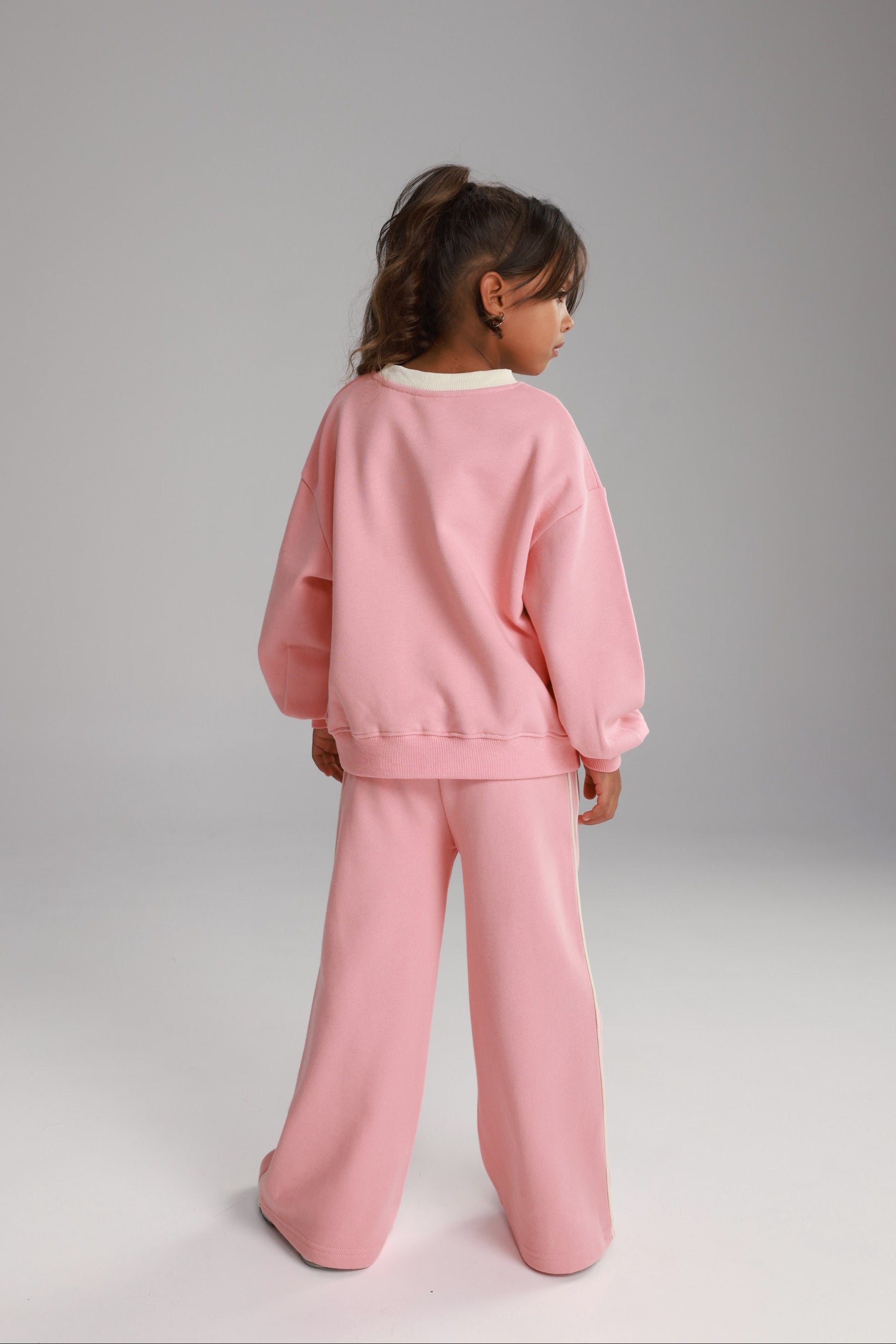 חליפת ג'וני ורודה