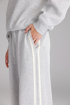 חליפת סול אפורה