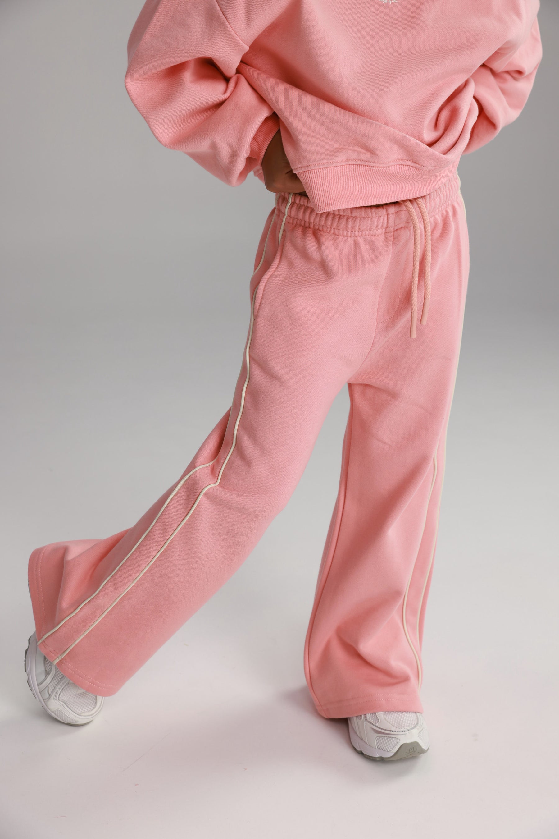 חליפת ג'וני ורודה