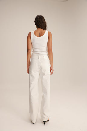 ג'ינס מייקל לבן