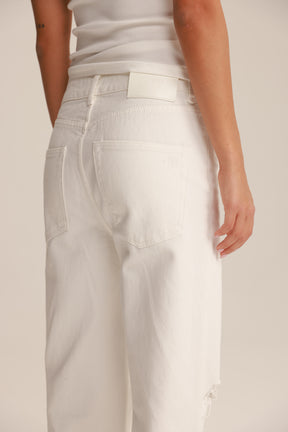 ג'ינס מייקל לבן