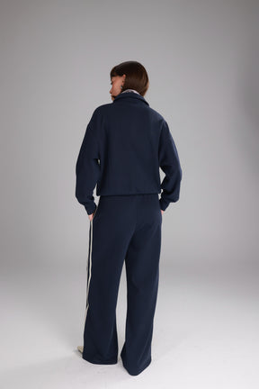 חליפת סול נייבי