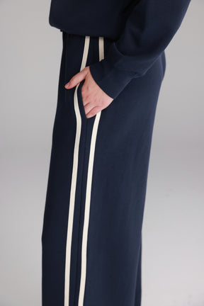 חליפת סול נייבי