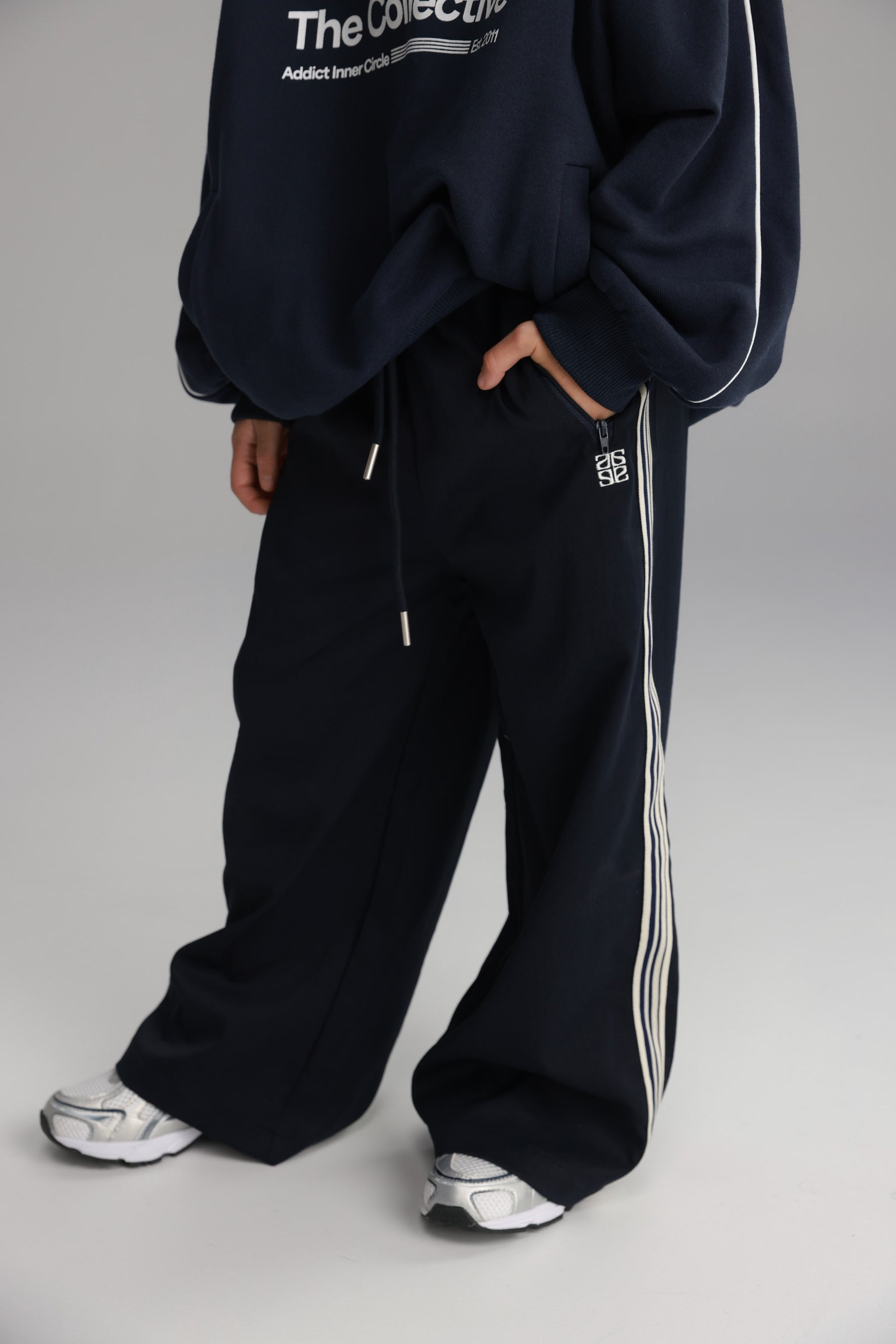 מכנסי ונסה נייבי