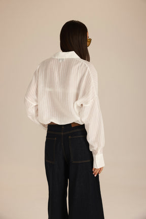 חולצת מיילו מכופתרת לבנה