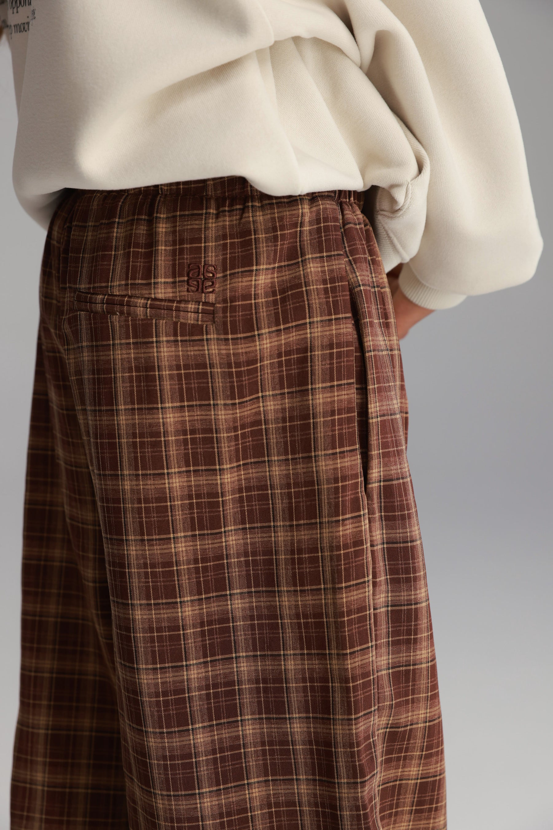 מכנסי קאלי משבצות חומות