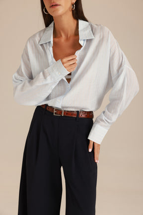 חולצת מיילו מכופתרת כחול בהיר