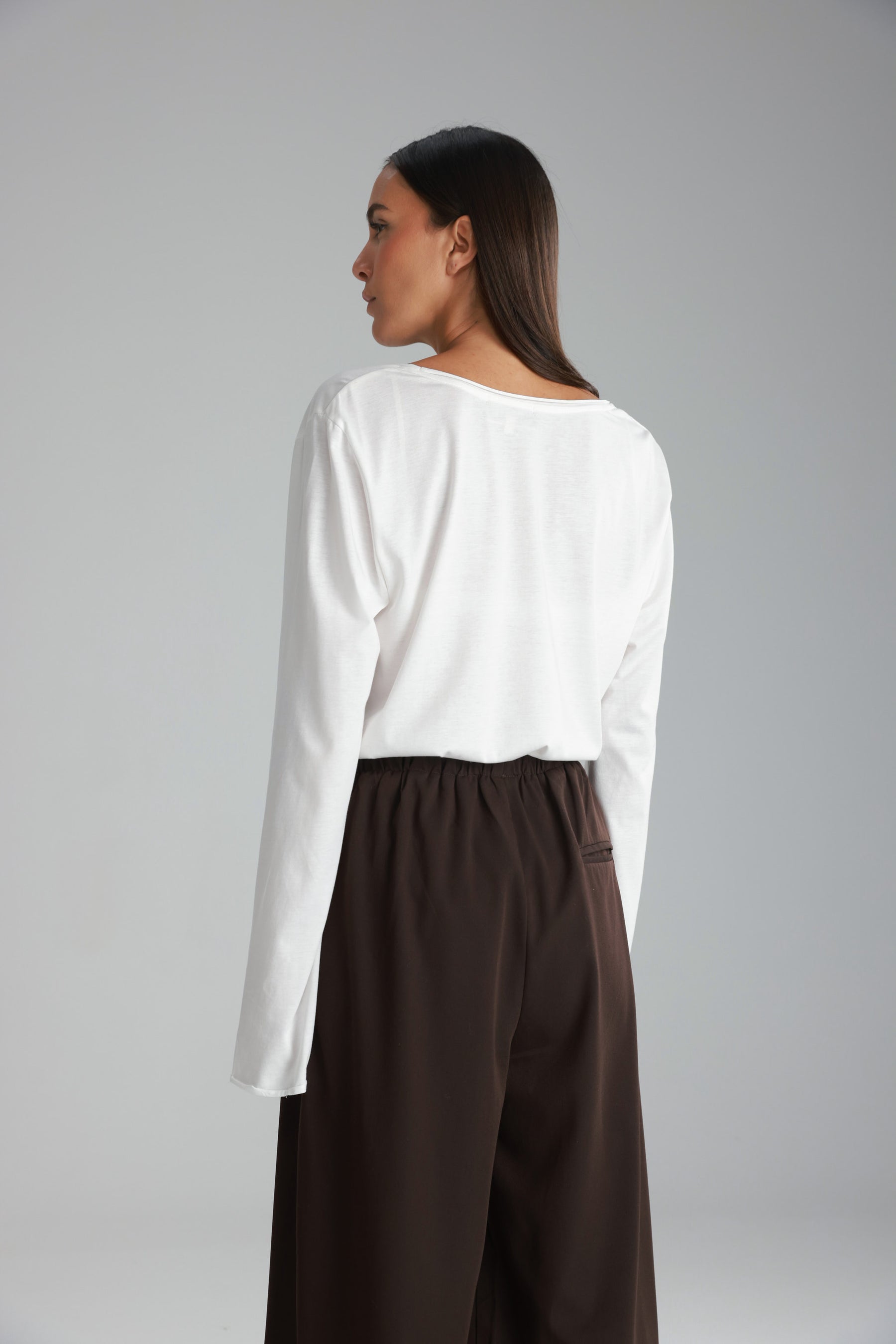 חולצת ג'ין לבנה