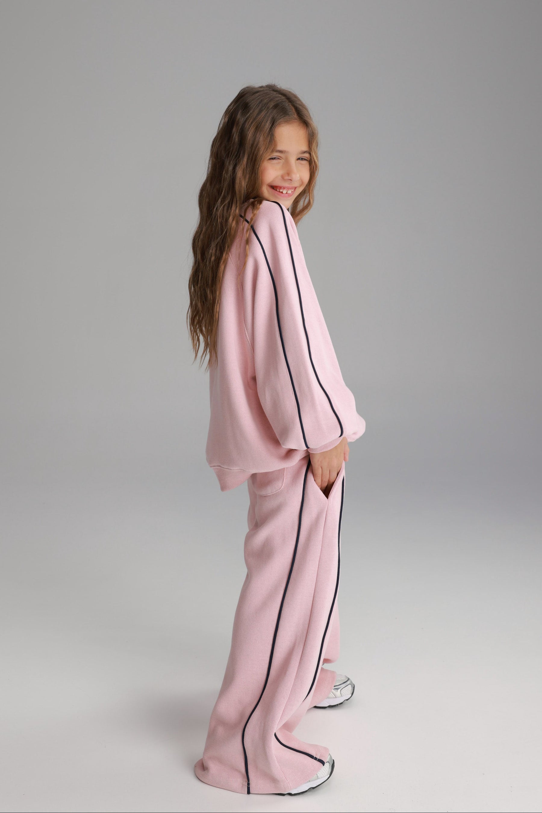 חליפת רייני ורודה