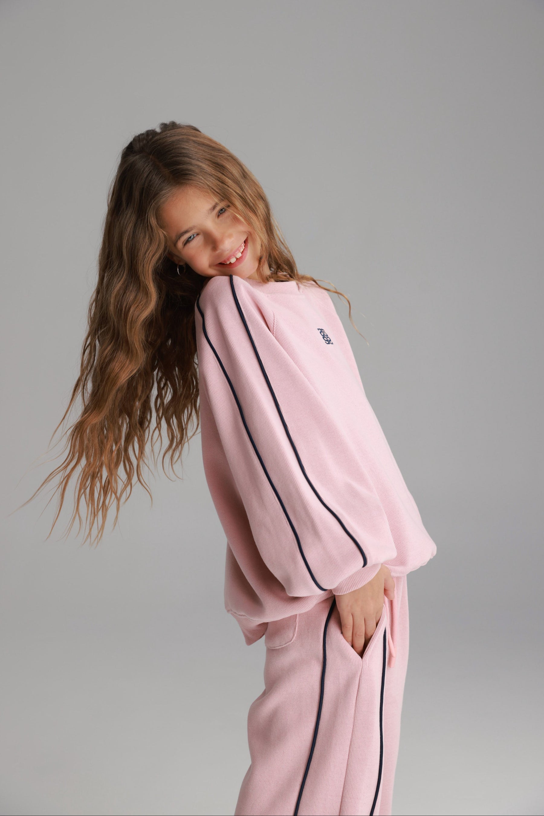 חליפת רייני ורודה