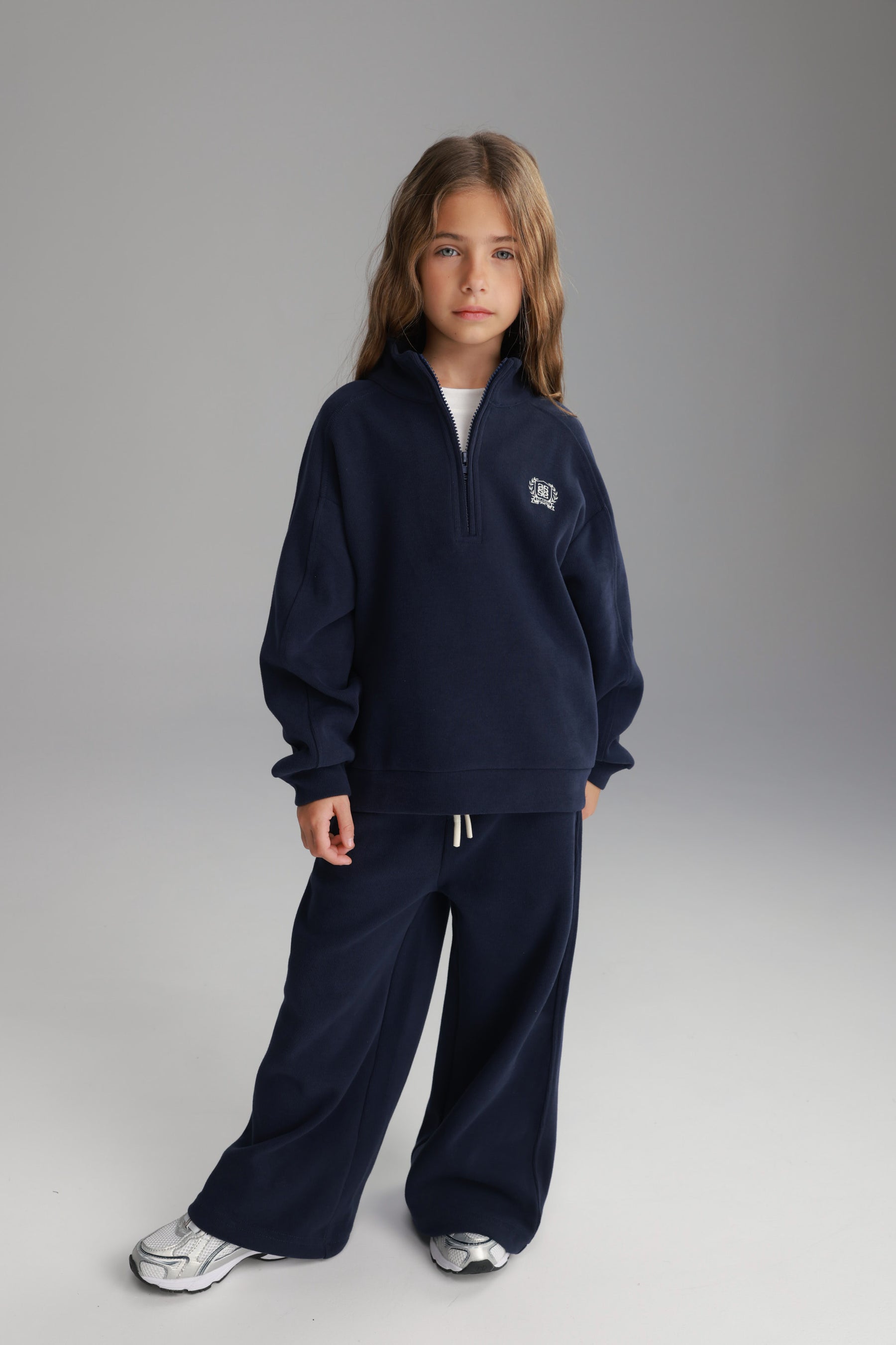 חליפת קיארה נייבי