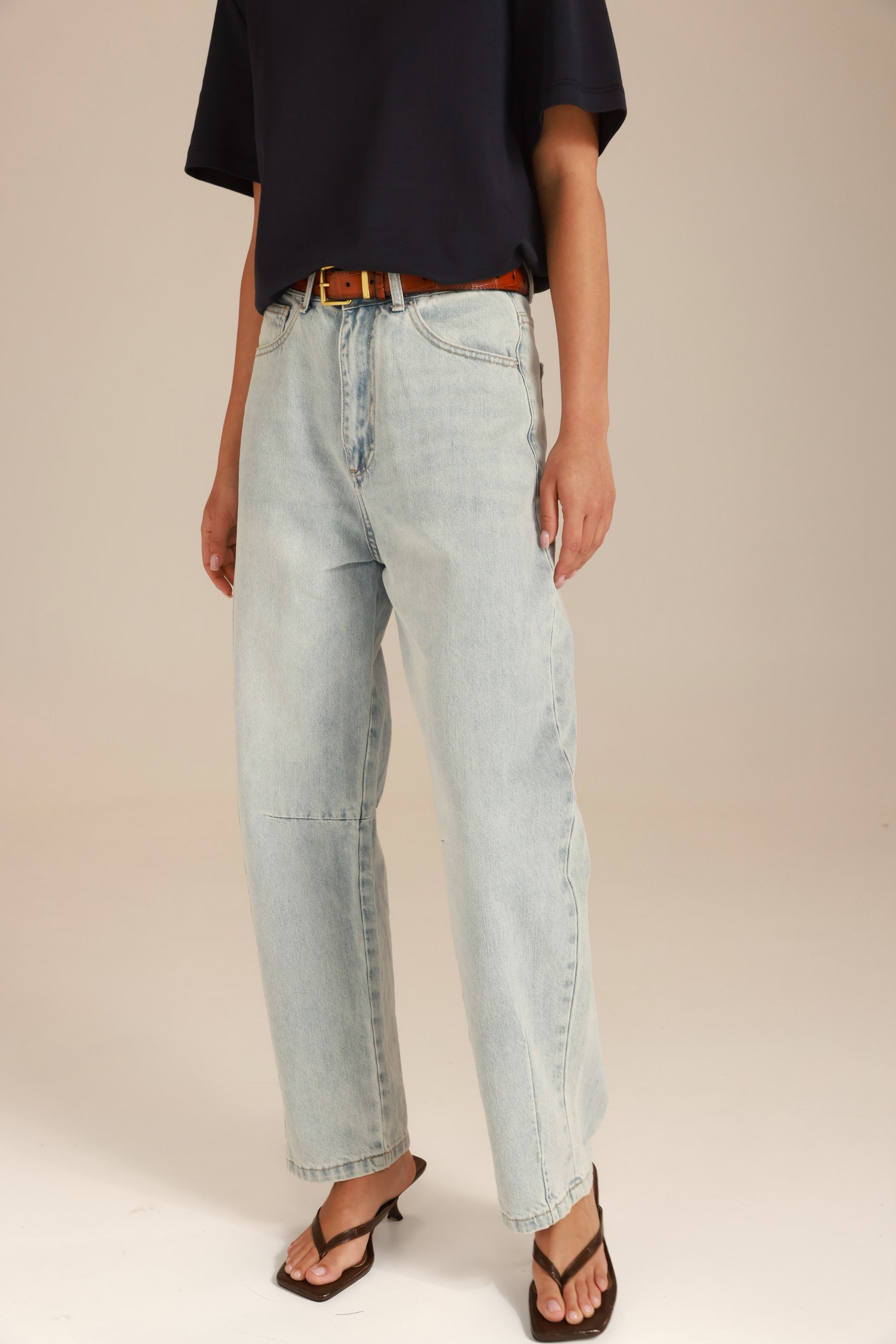 ג'ינס צ'ארלי כחול בהיר