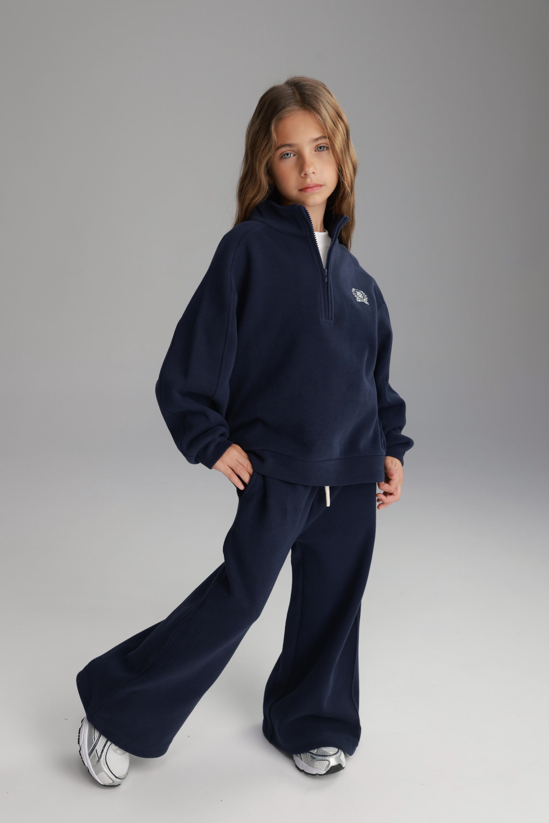 חליפת קיארה נייבי