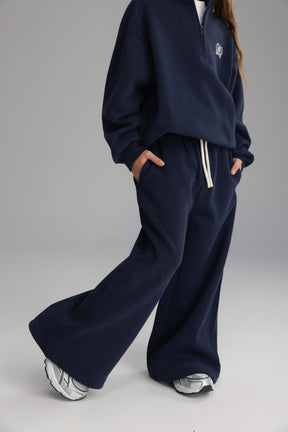 חליפת קיארה נייבי