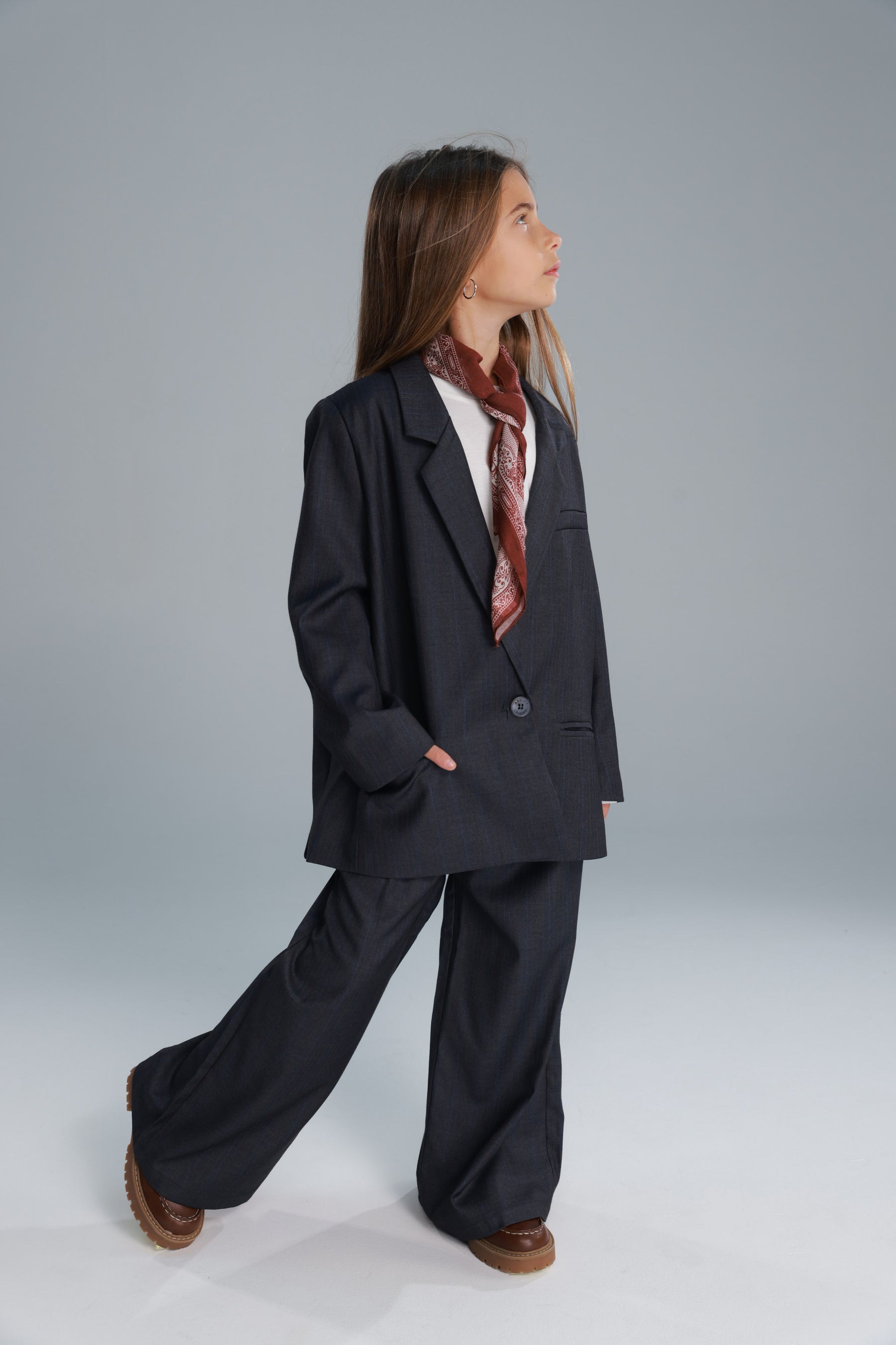 בלייזר בילי אפור