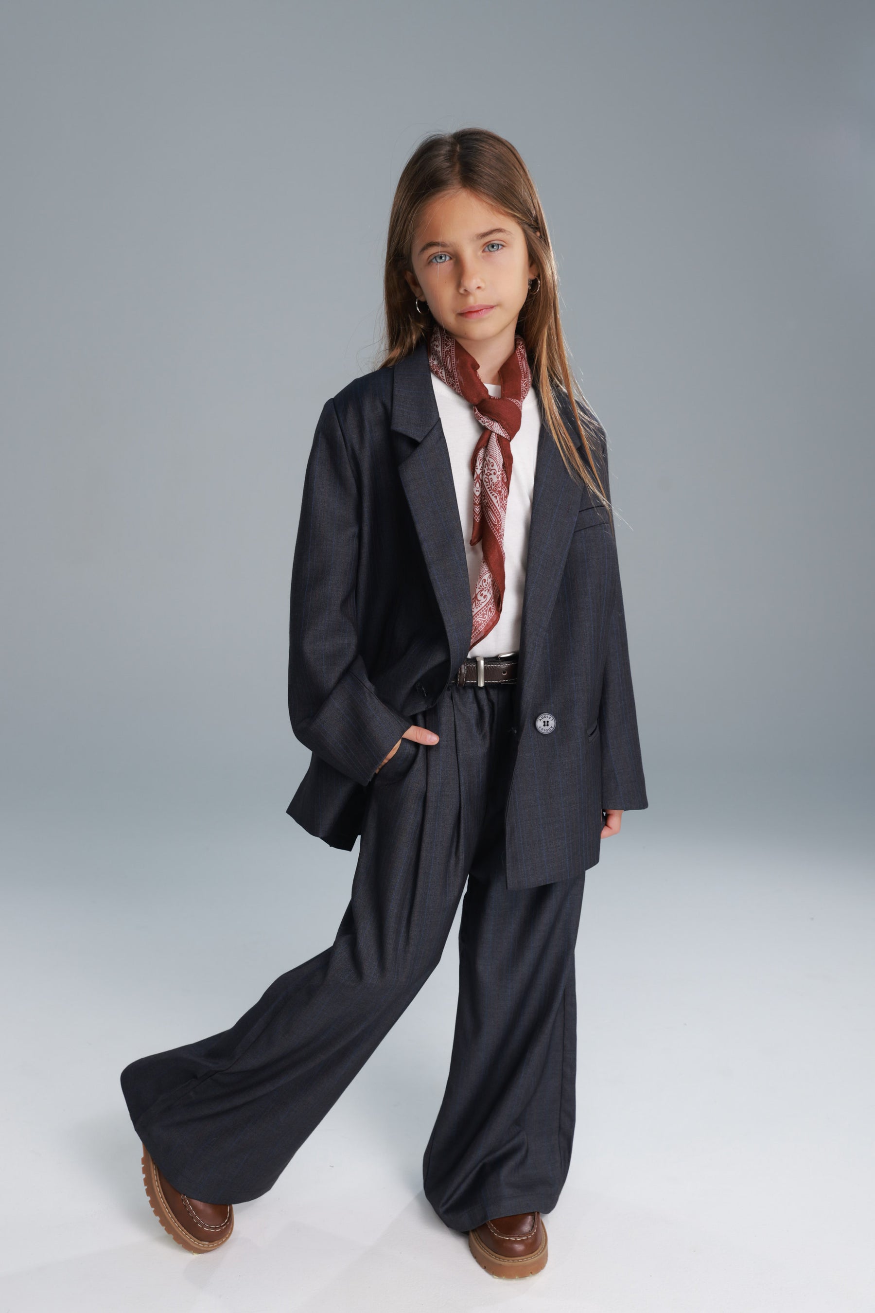 בלייזר בילי אפור