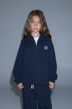 חליפת קיארה נייבי