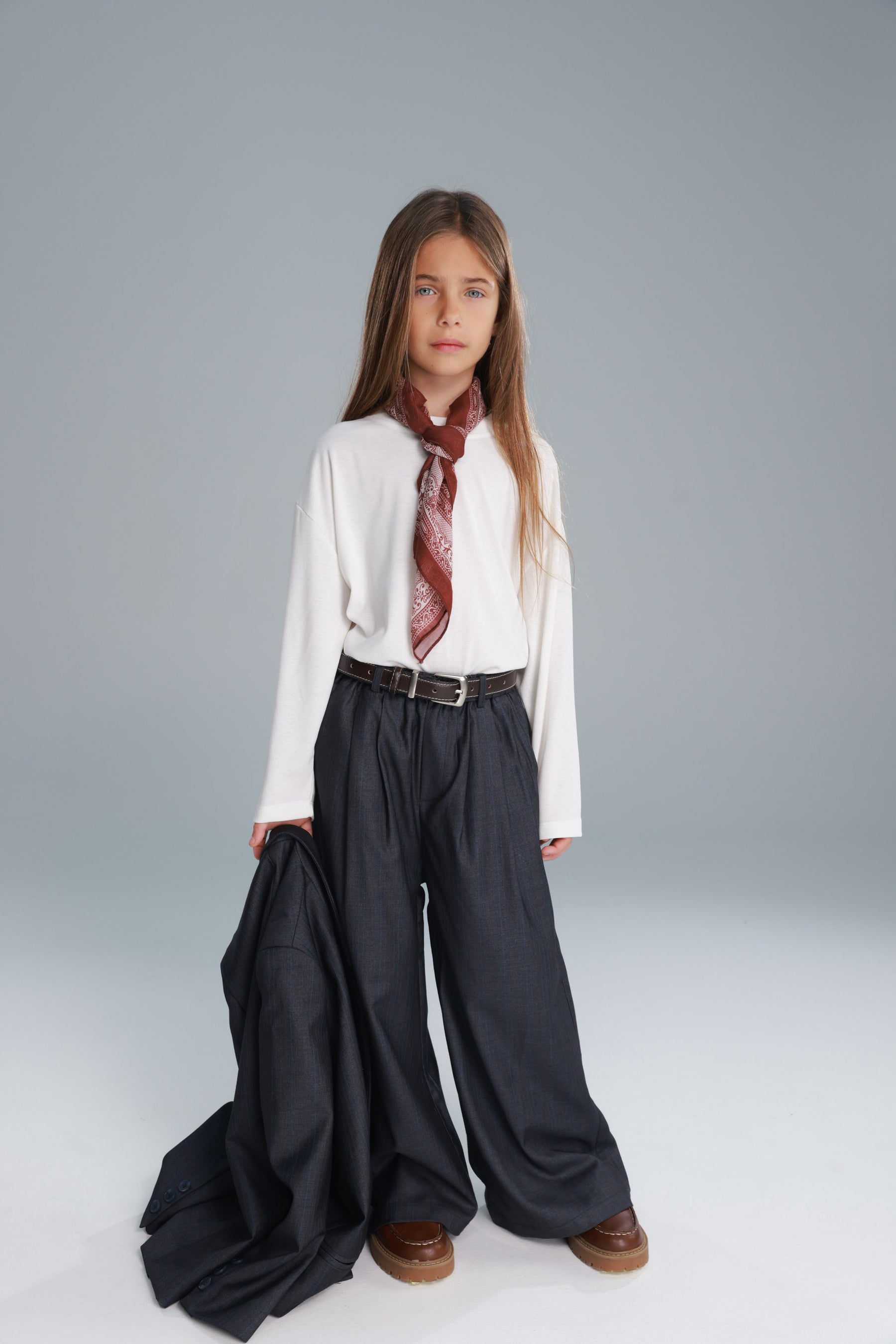 מכנסי טינה אפורים