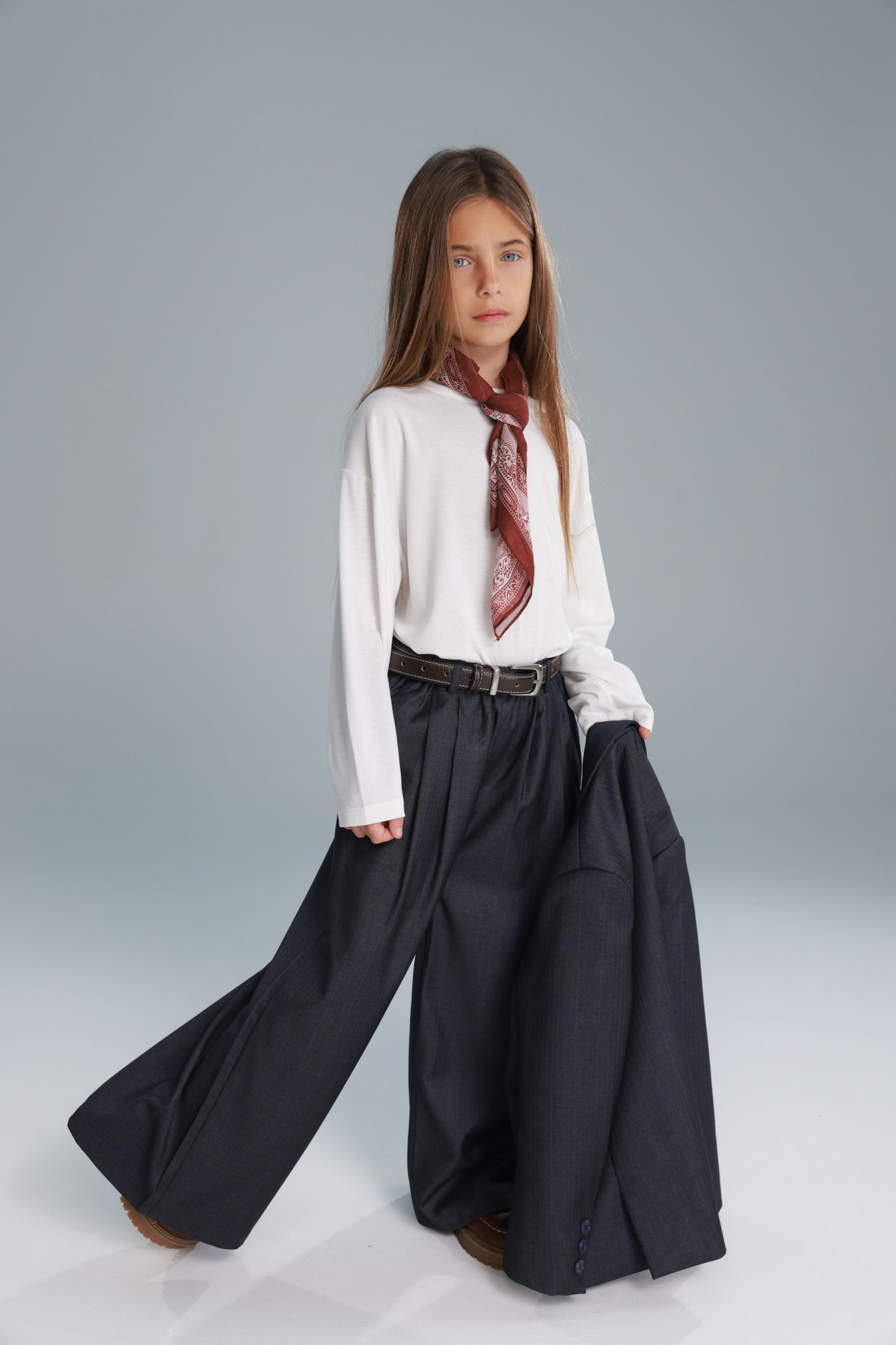 מכנסי טינה אפורים