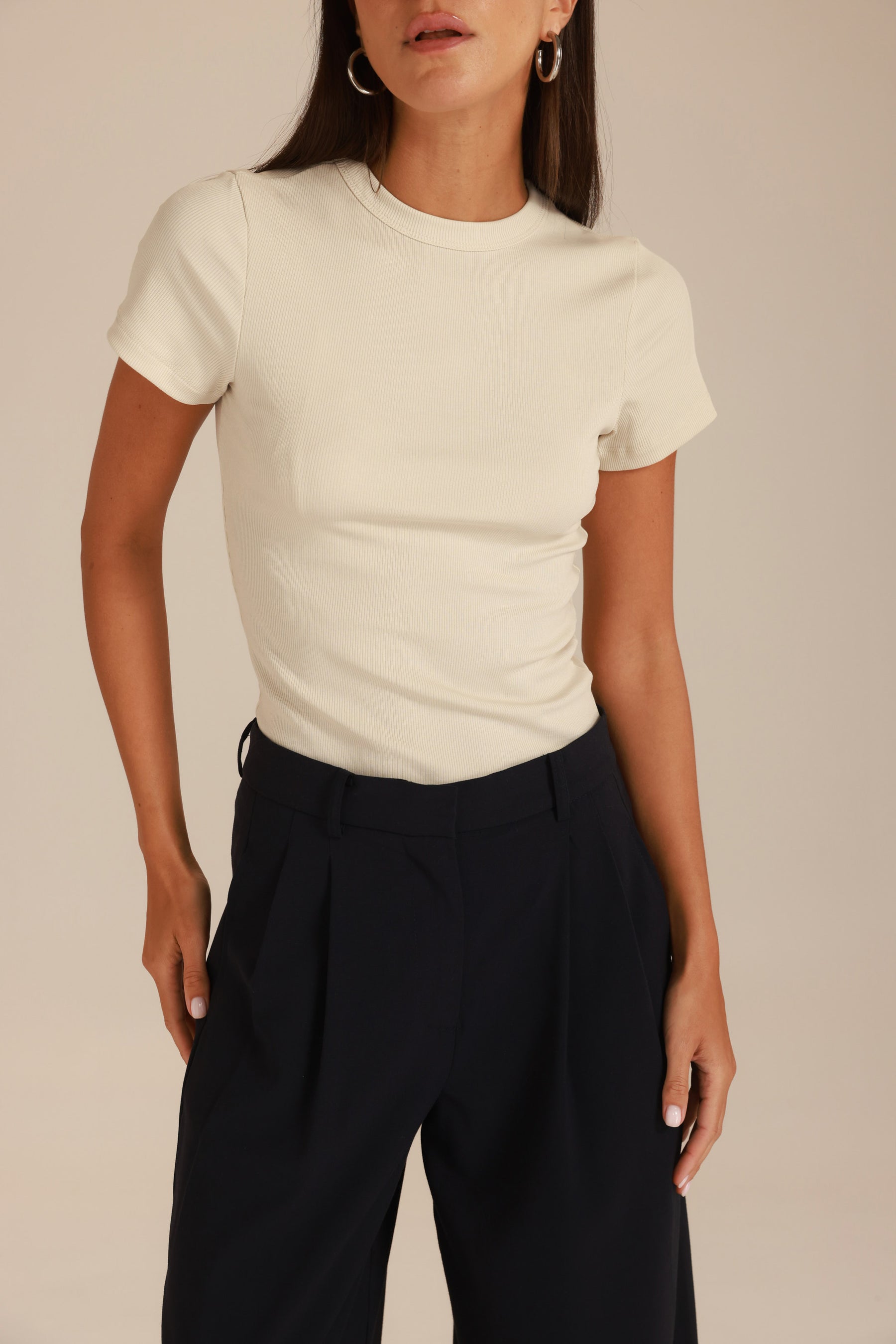 חולצת עמנואלה בז'