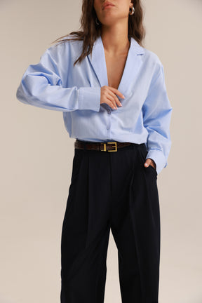 חולצת פאולינה מכופתרת כחול בהיר