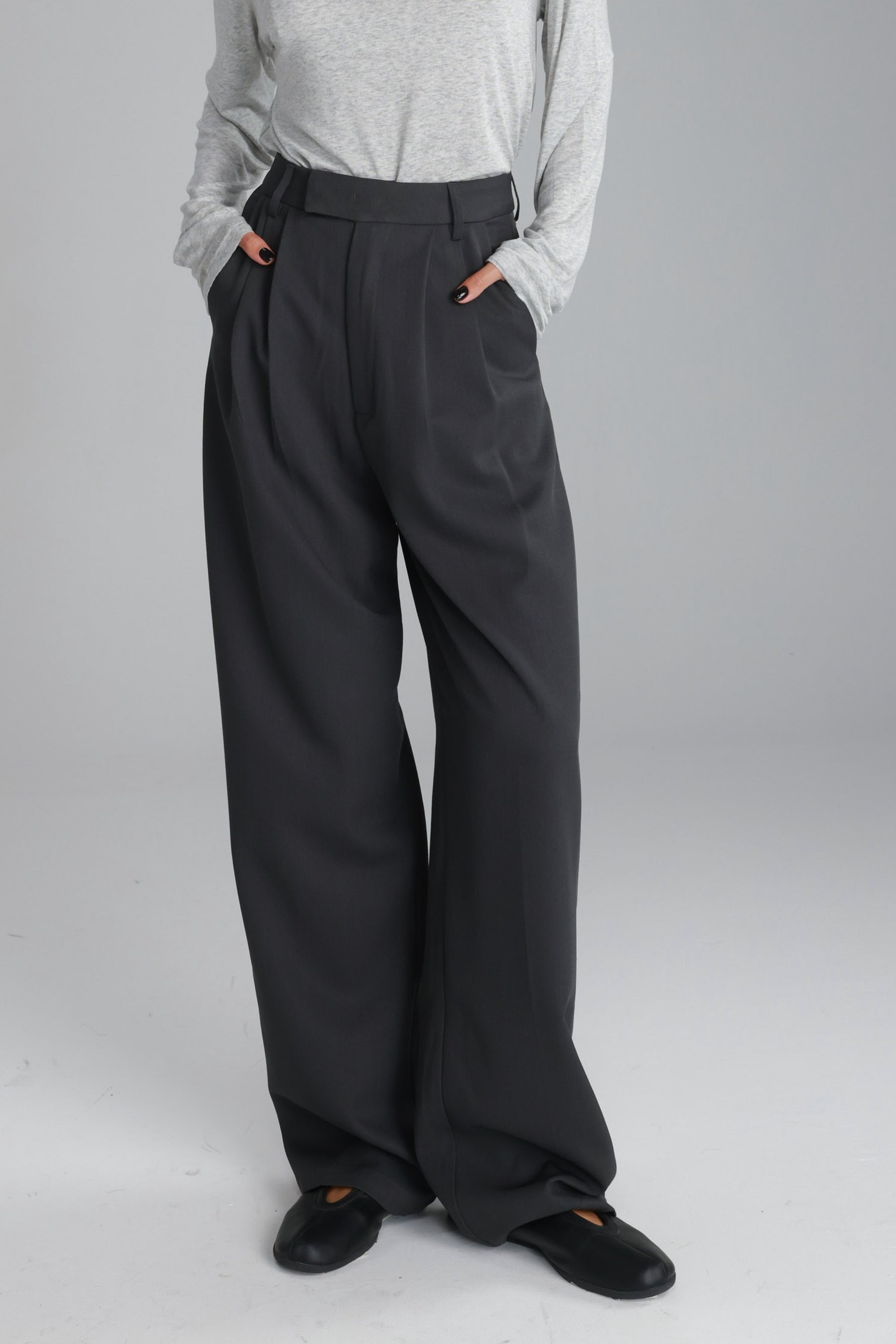 מכנסי דייזי אפור כהה