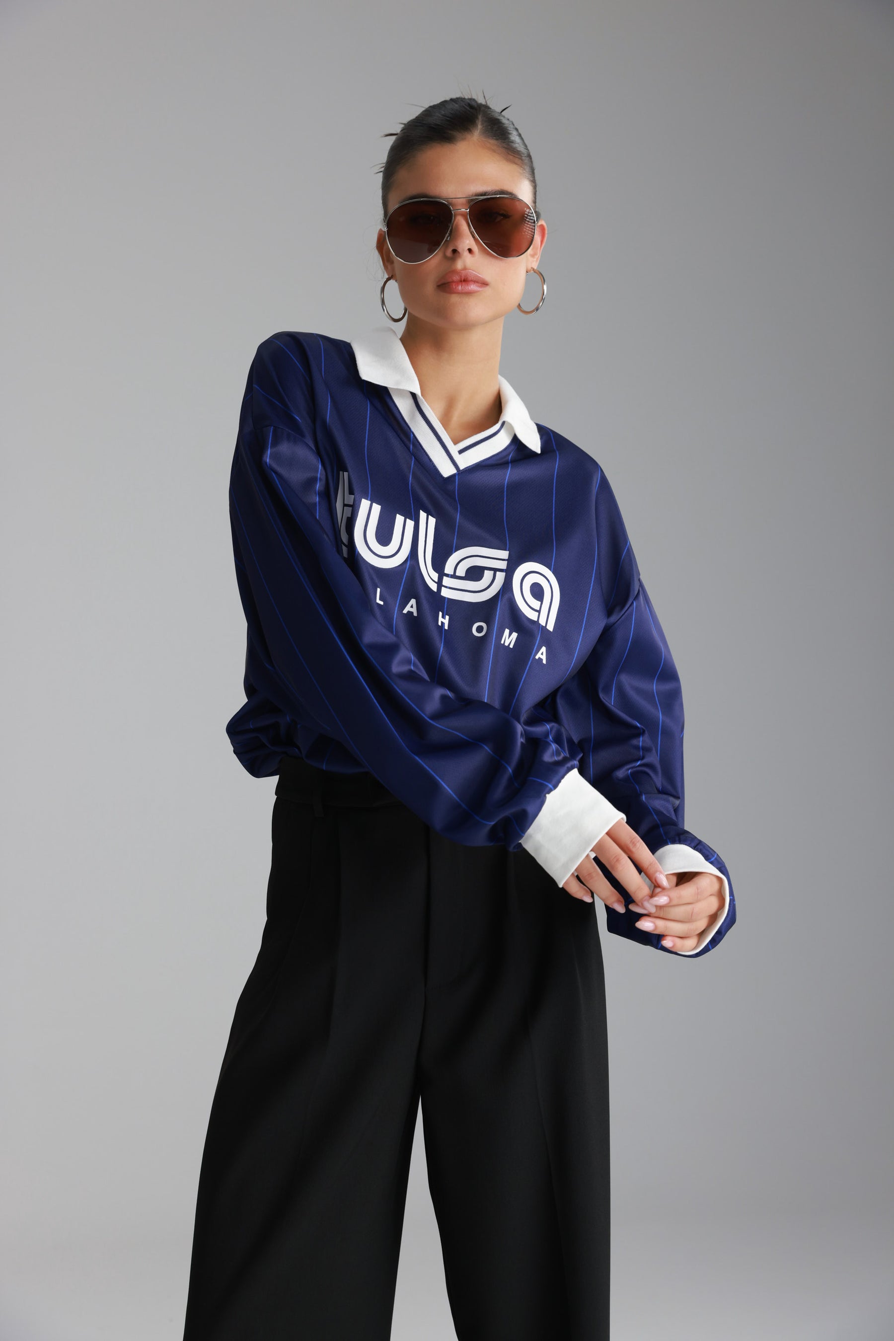 חולצת פיבי נייבי/כחול