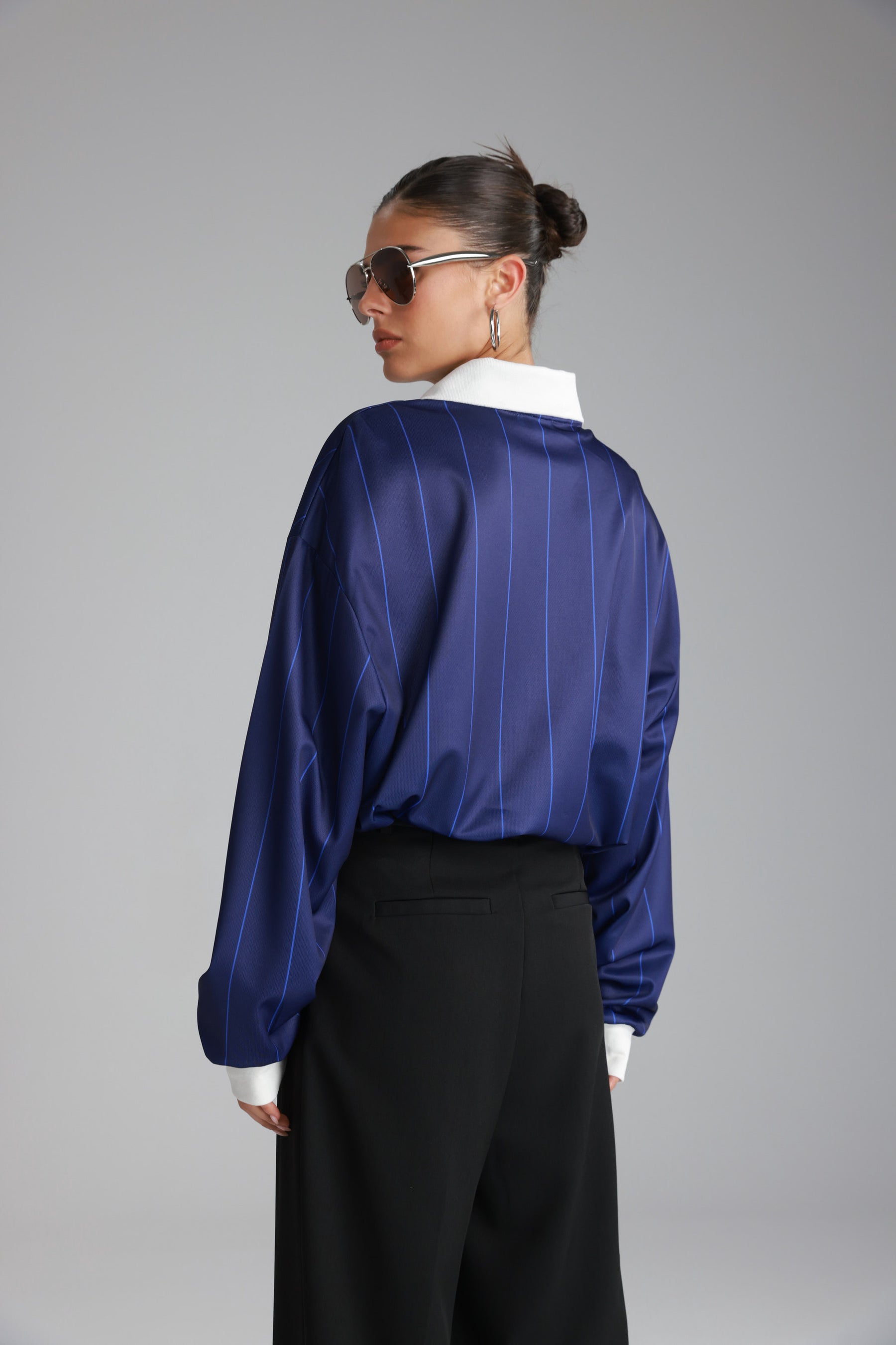 חולצת פיבי נייבי/כחול