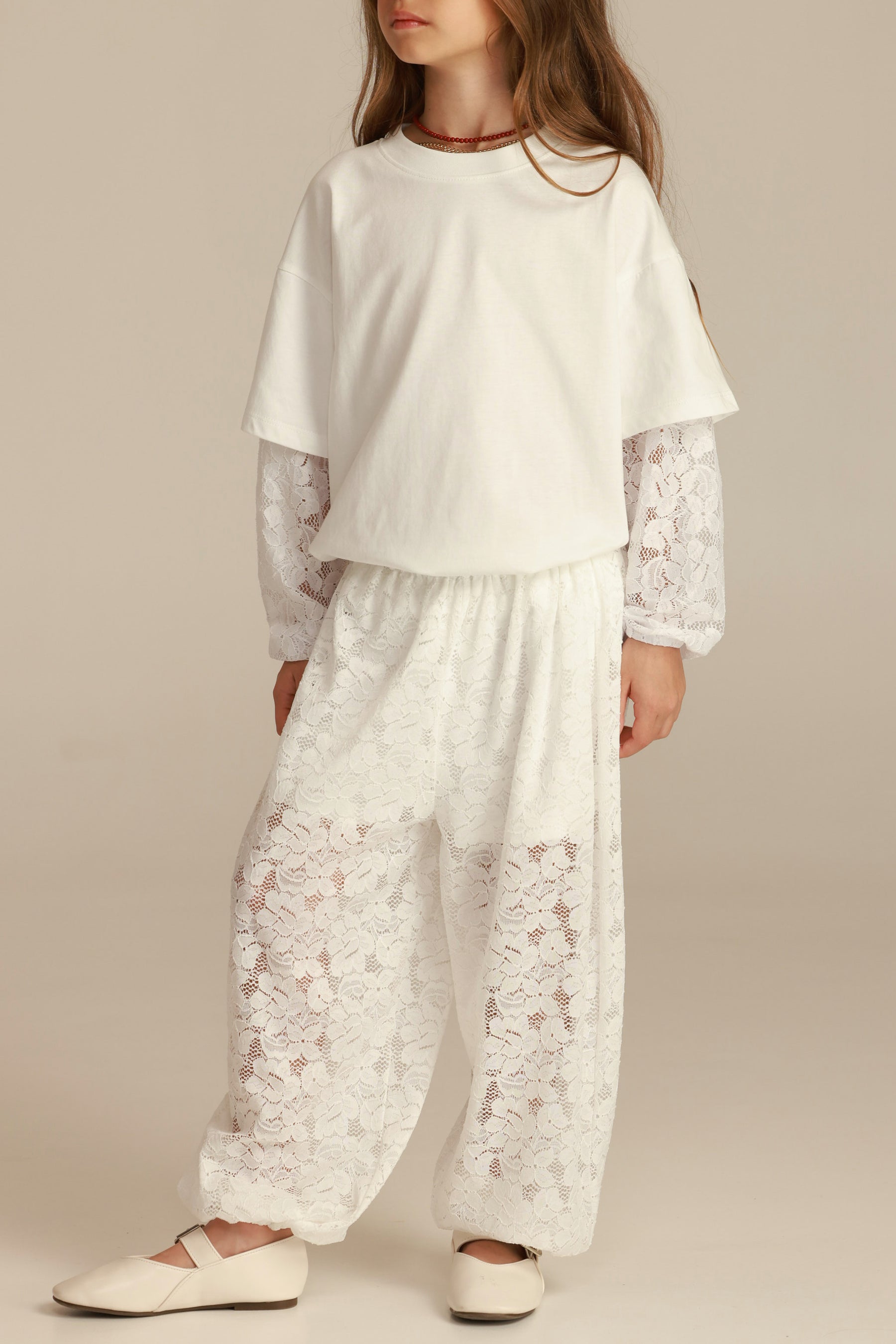 מכנסי ולנסיה לבנים