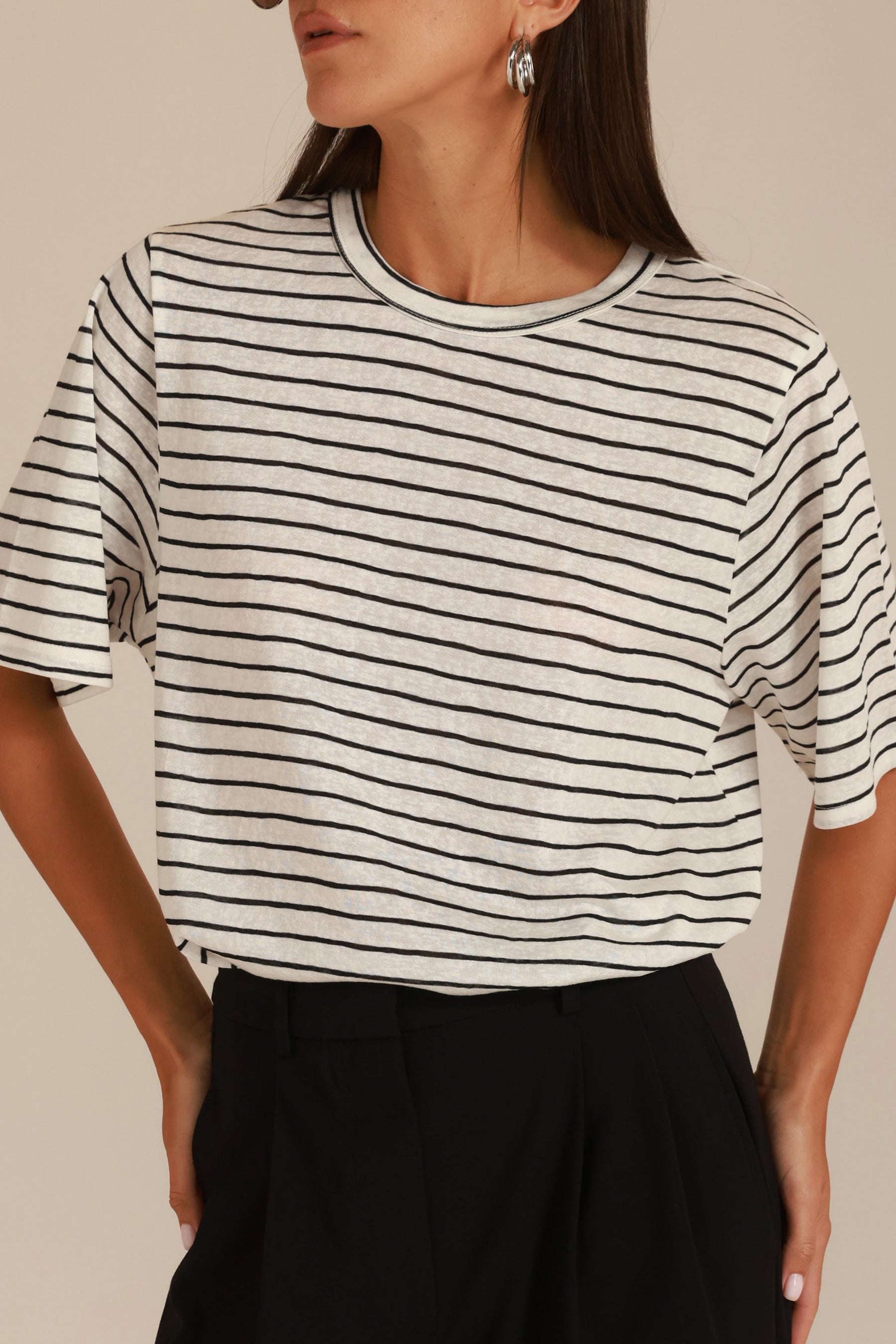 חולצת לואיסנה פסים לבן/שחור