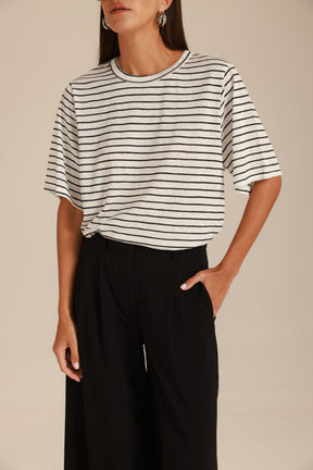 חולצת לואיסנה פסים לבן/שחור