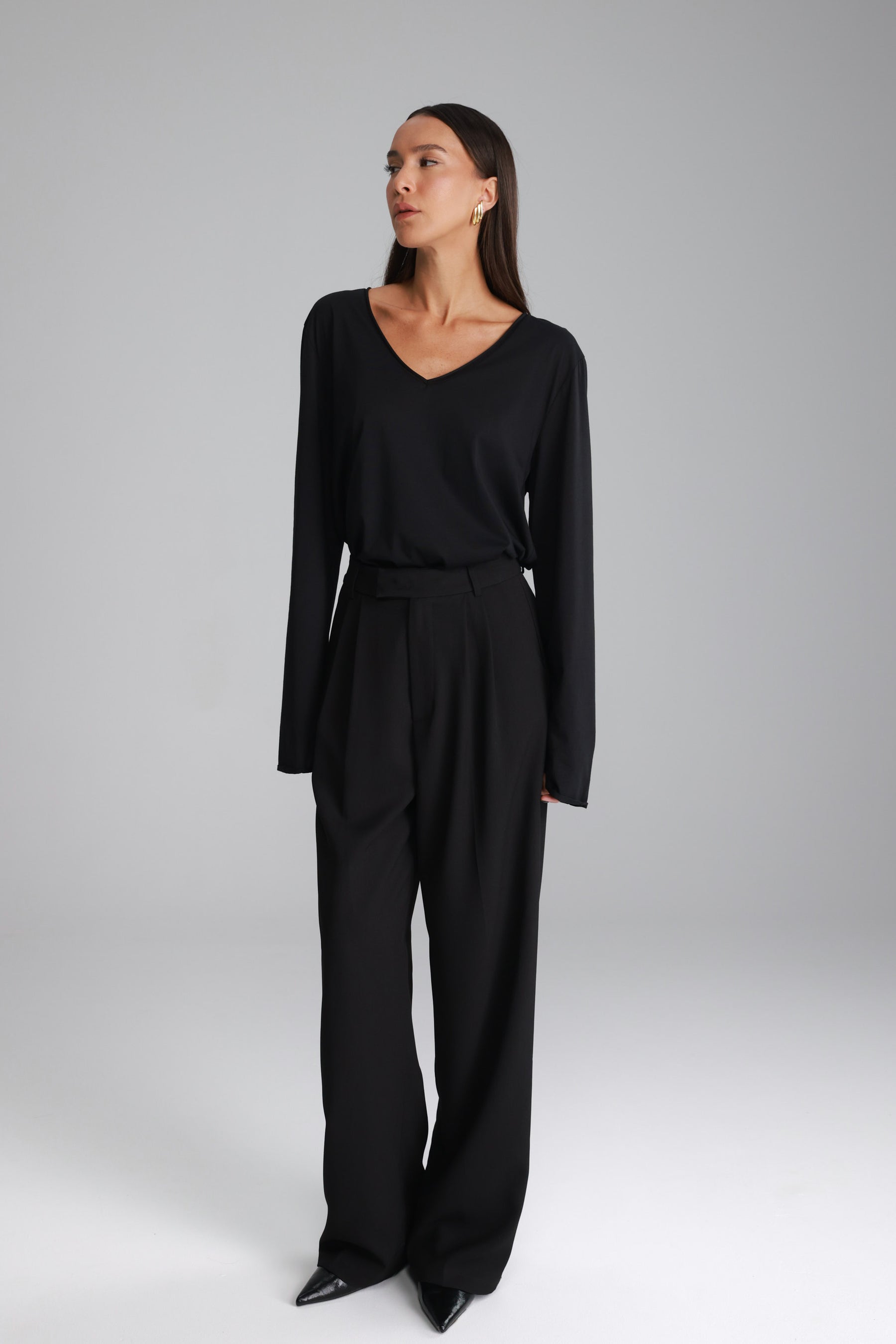 חולצת ג'ין שחורה