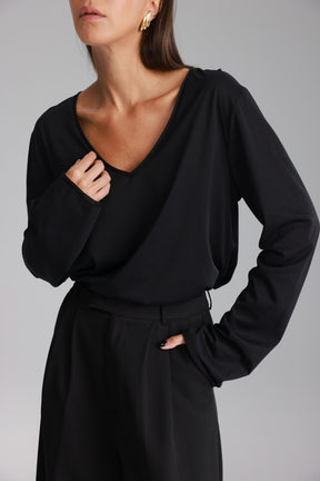 חולצת ג'ין שחורה