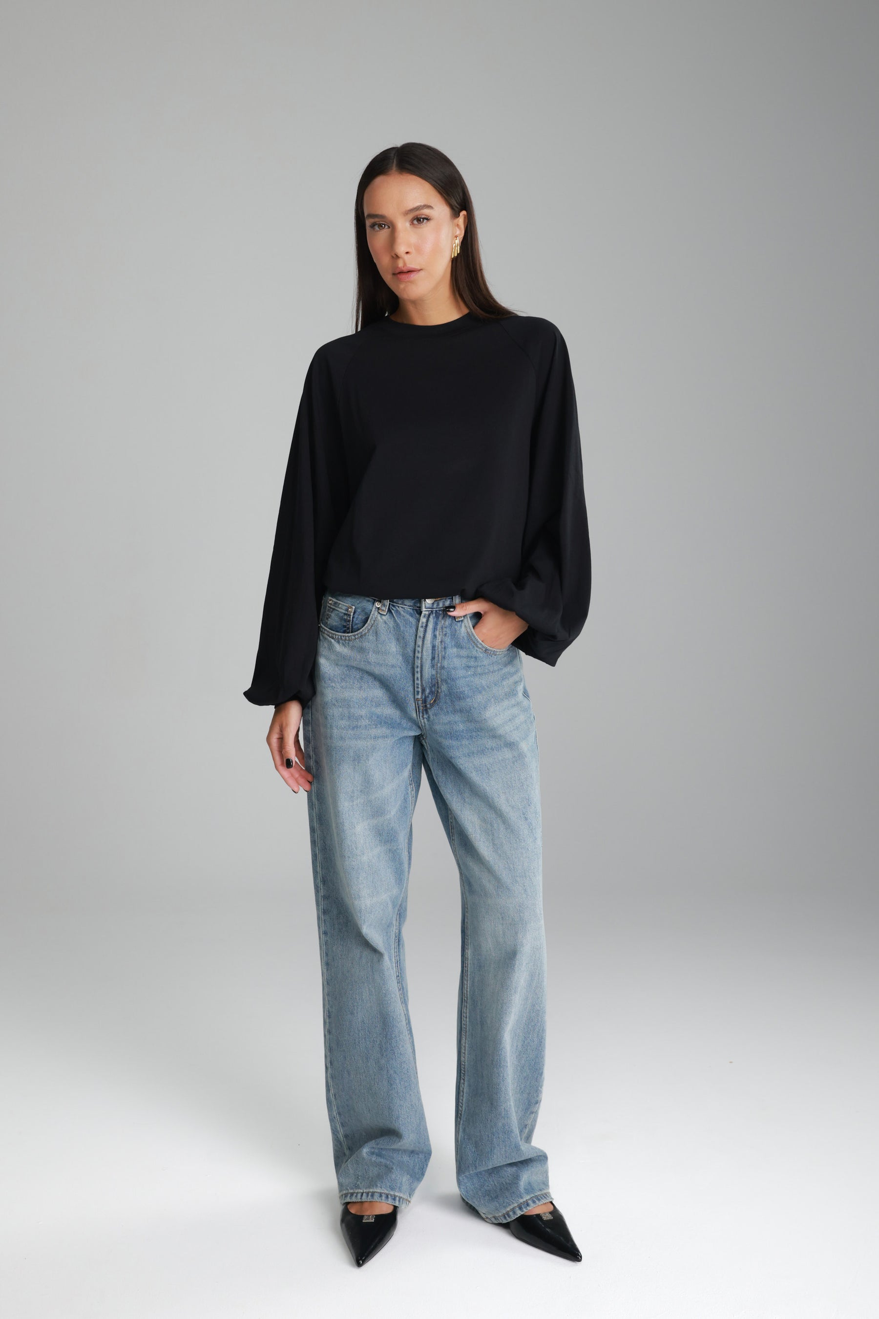 חולצת קיארה שחורה