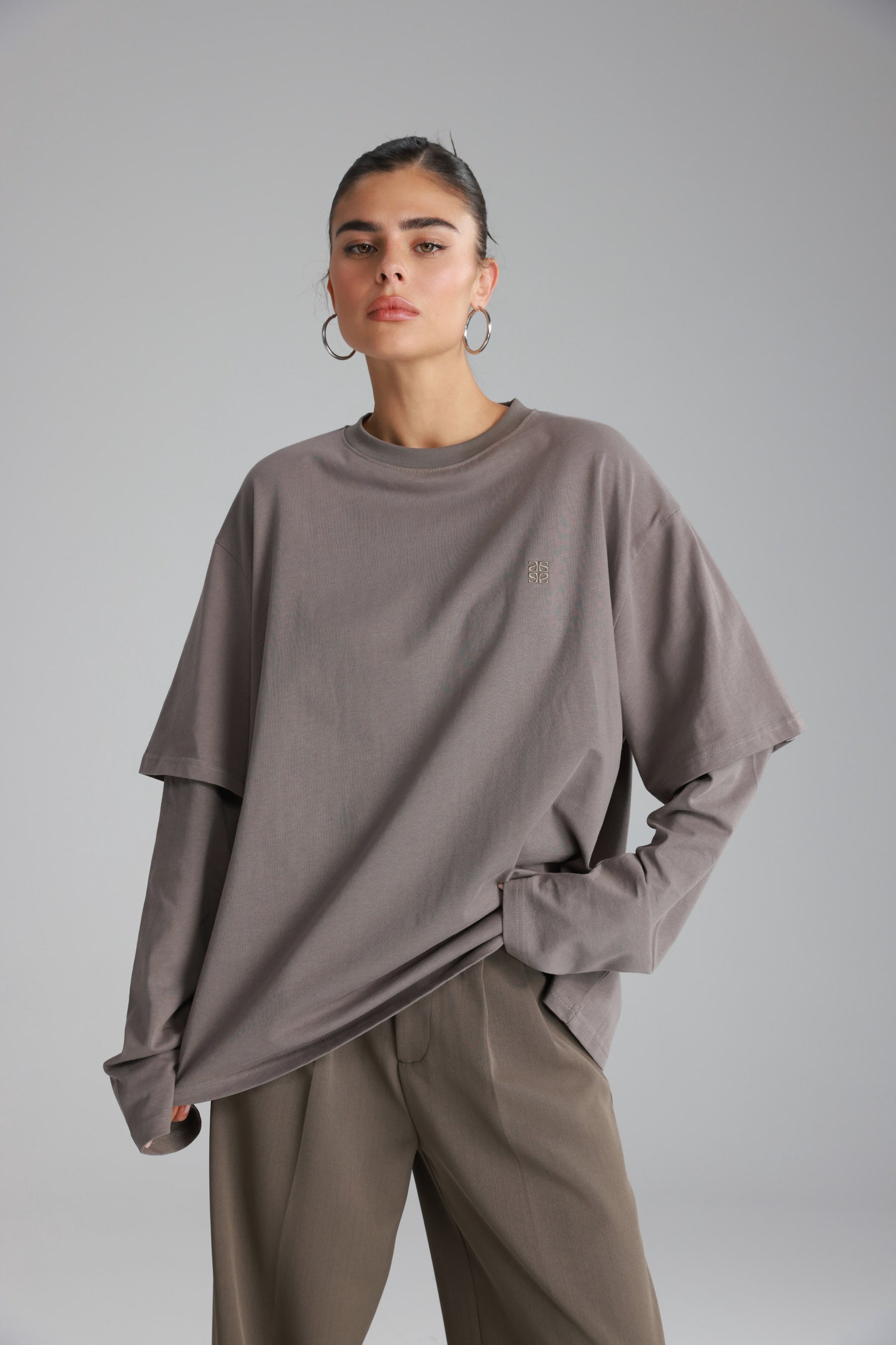 חולצת ולנטינה אפורה