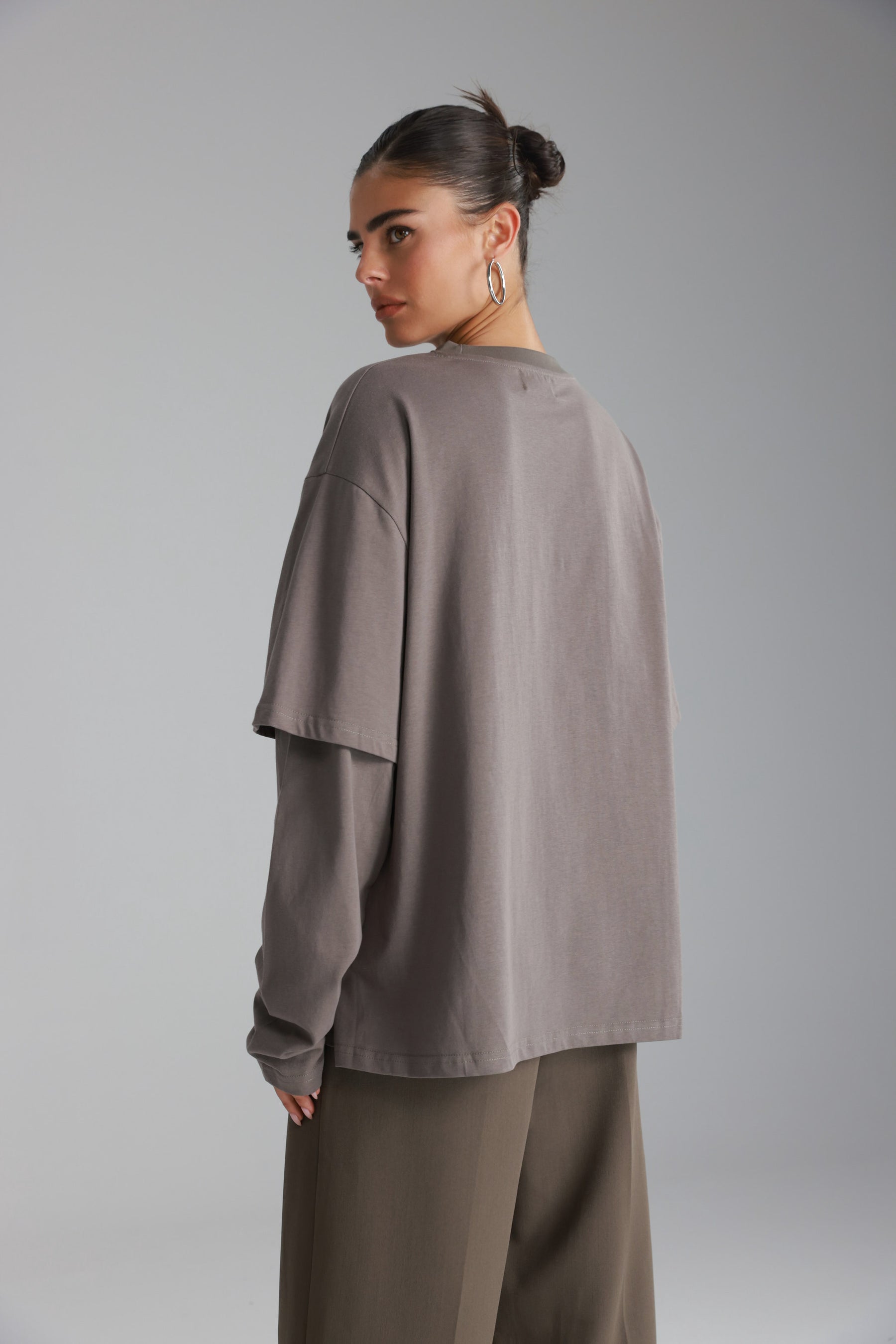 חולצת ולנטינה אפורה