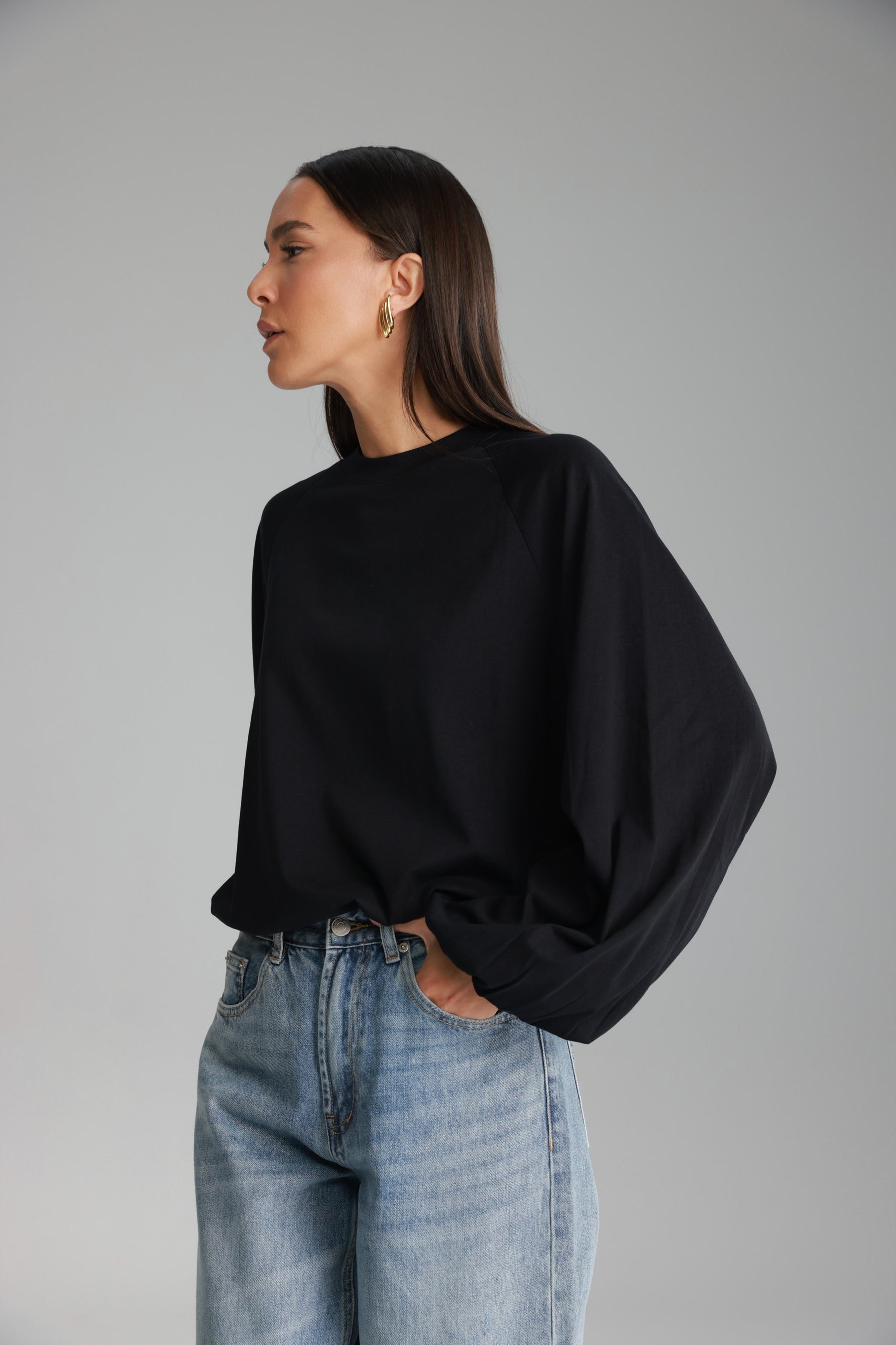 חולצת קיארה שחורה