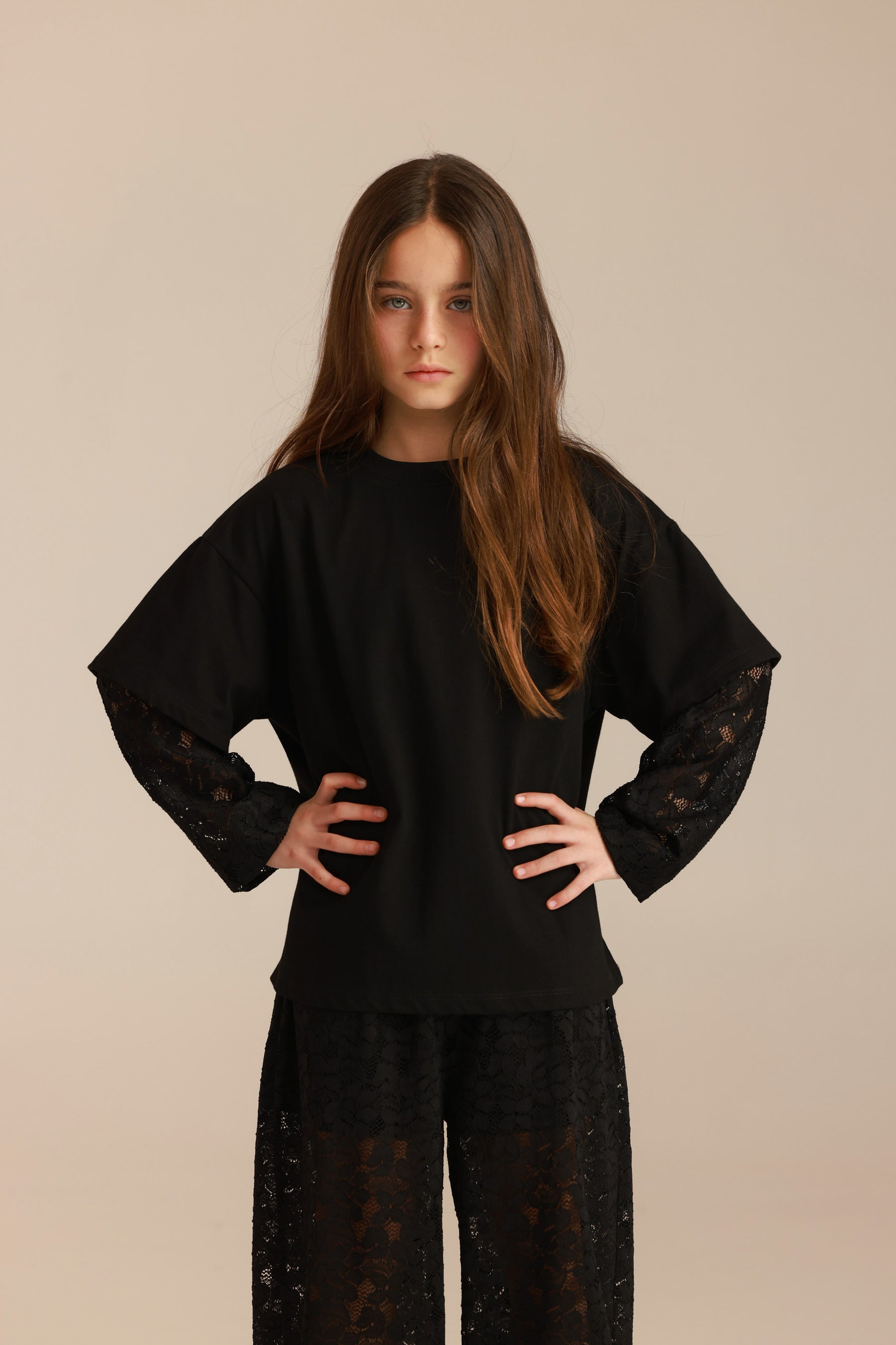 חולצת ליבר שחורה