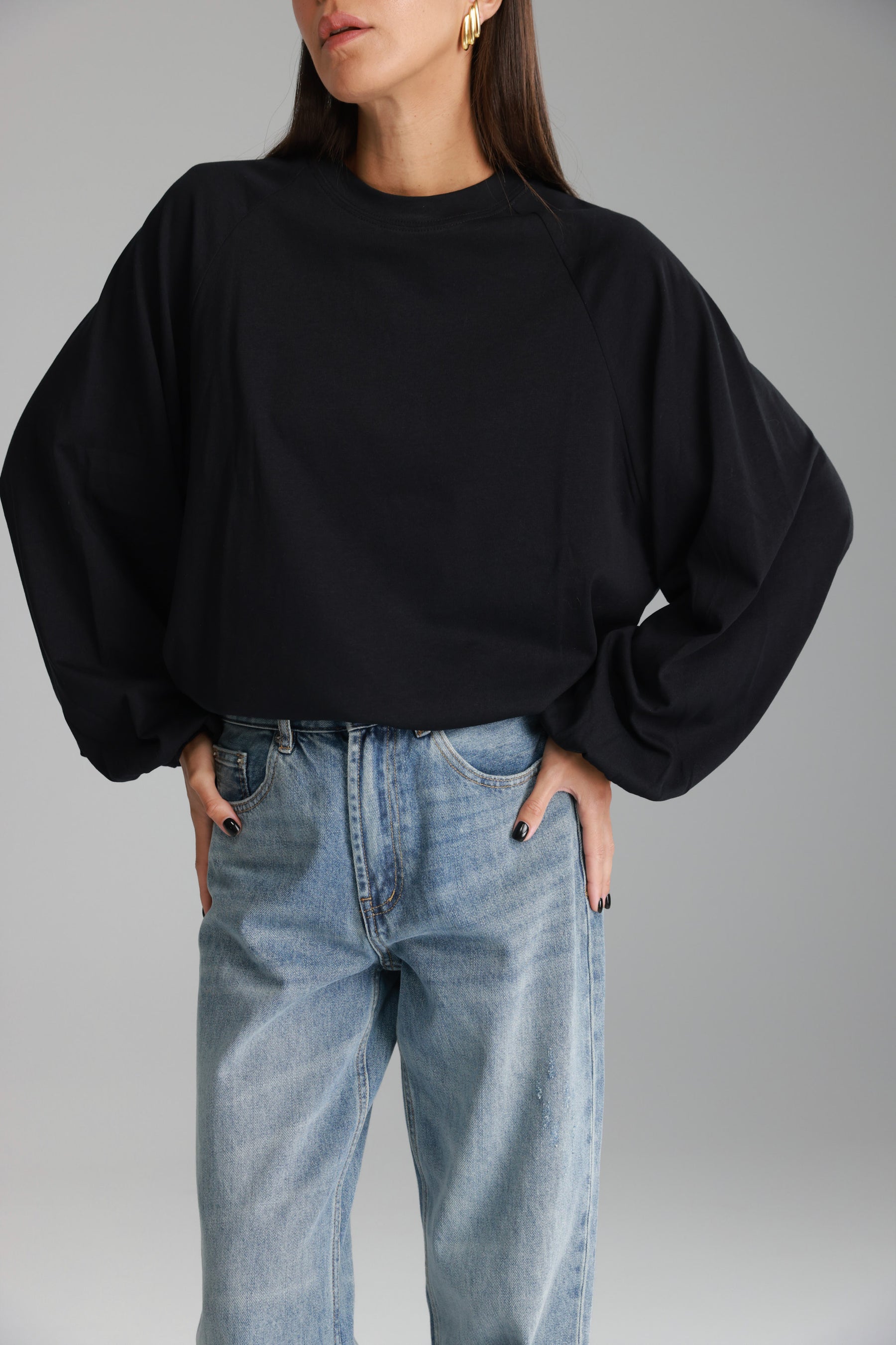 חולצת קיארה שחורה