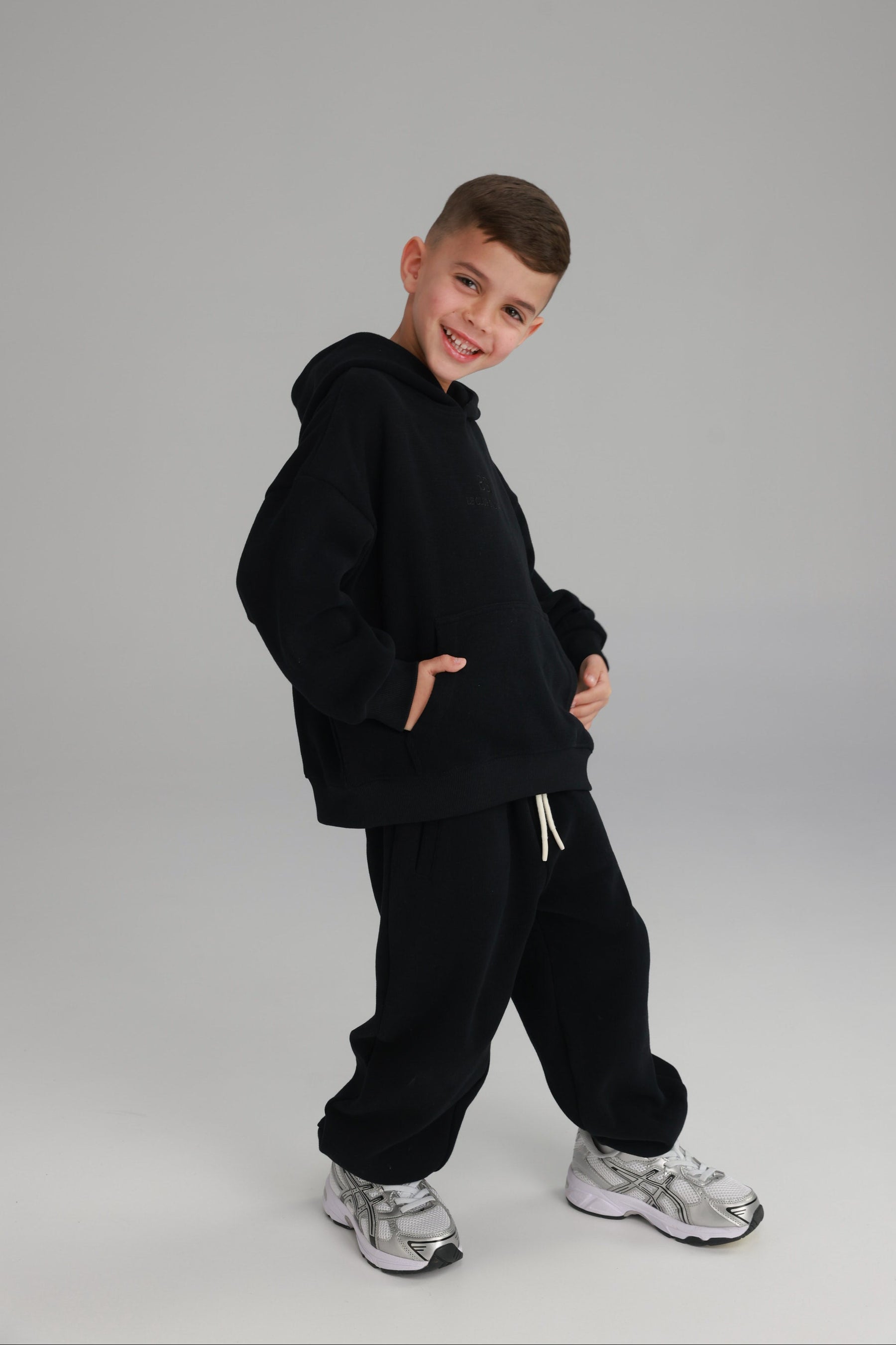 חליפת סלינה שחורה