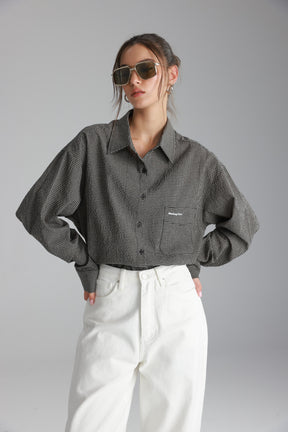 חולצת לאלי מכופתרת שחורה